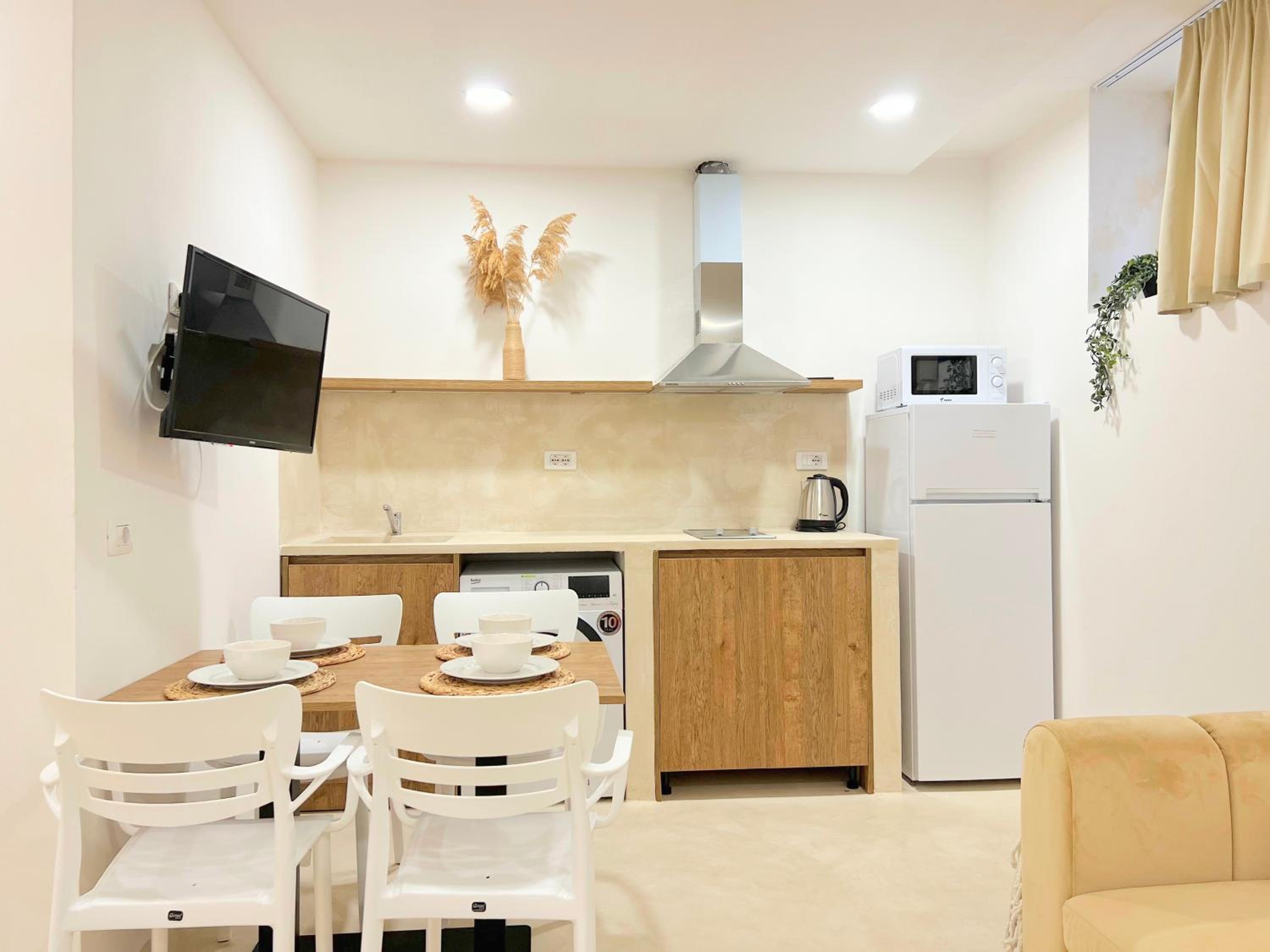 Rental Apartments WINTER PROMO - Cave By the Sea 2
