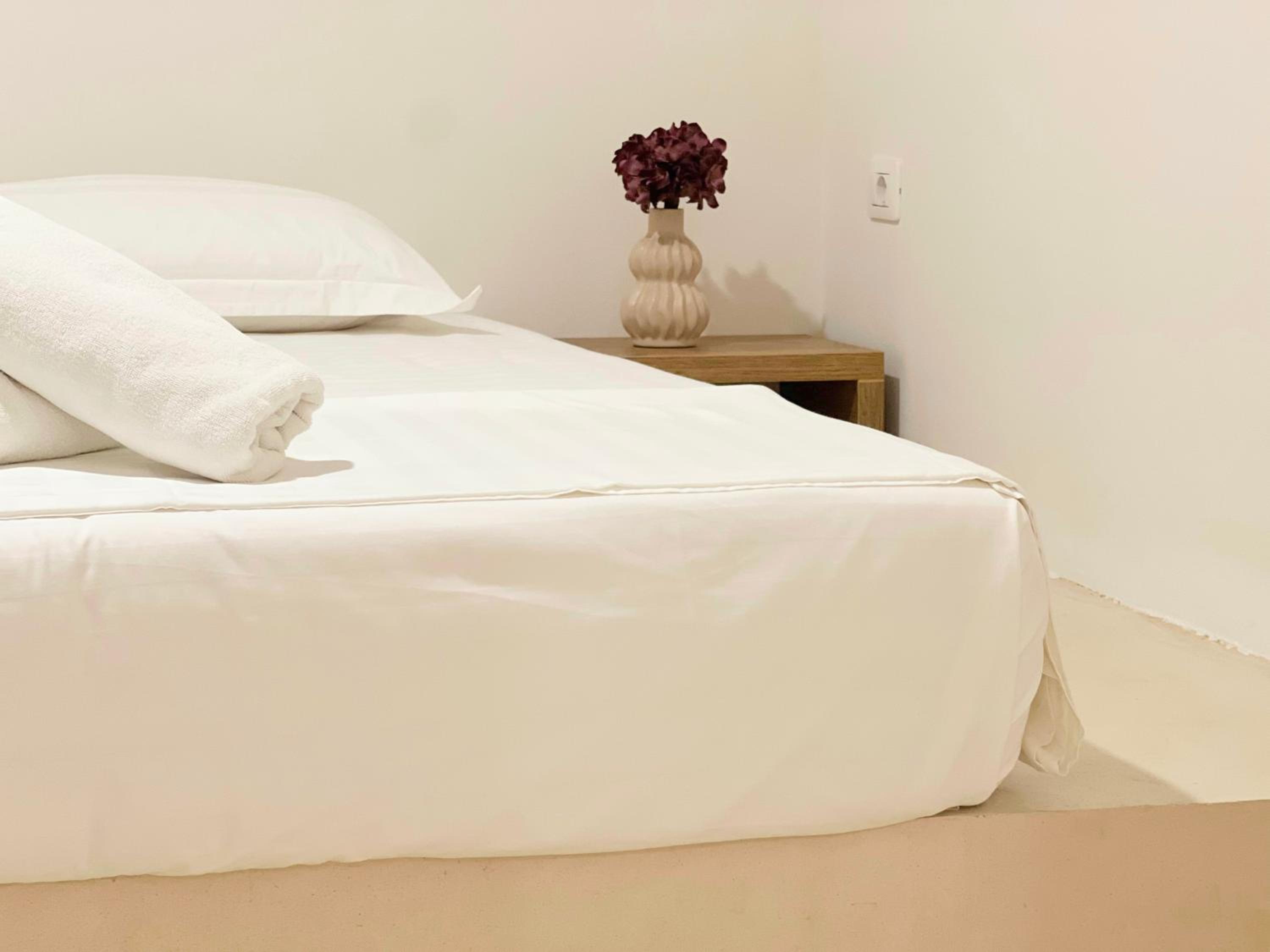 Rental Apartments WINTER PROMO - Cave By the Sea 2