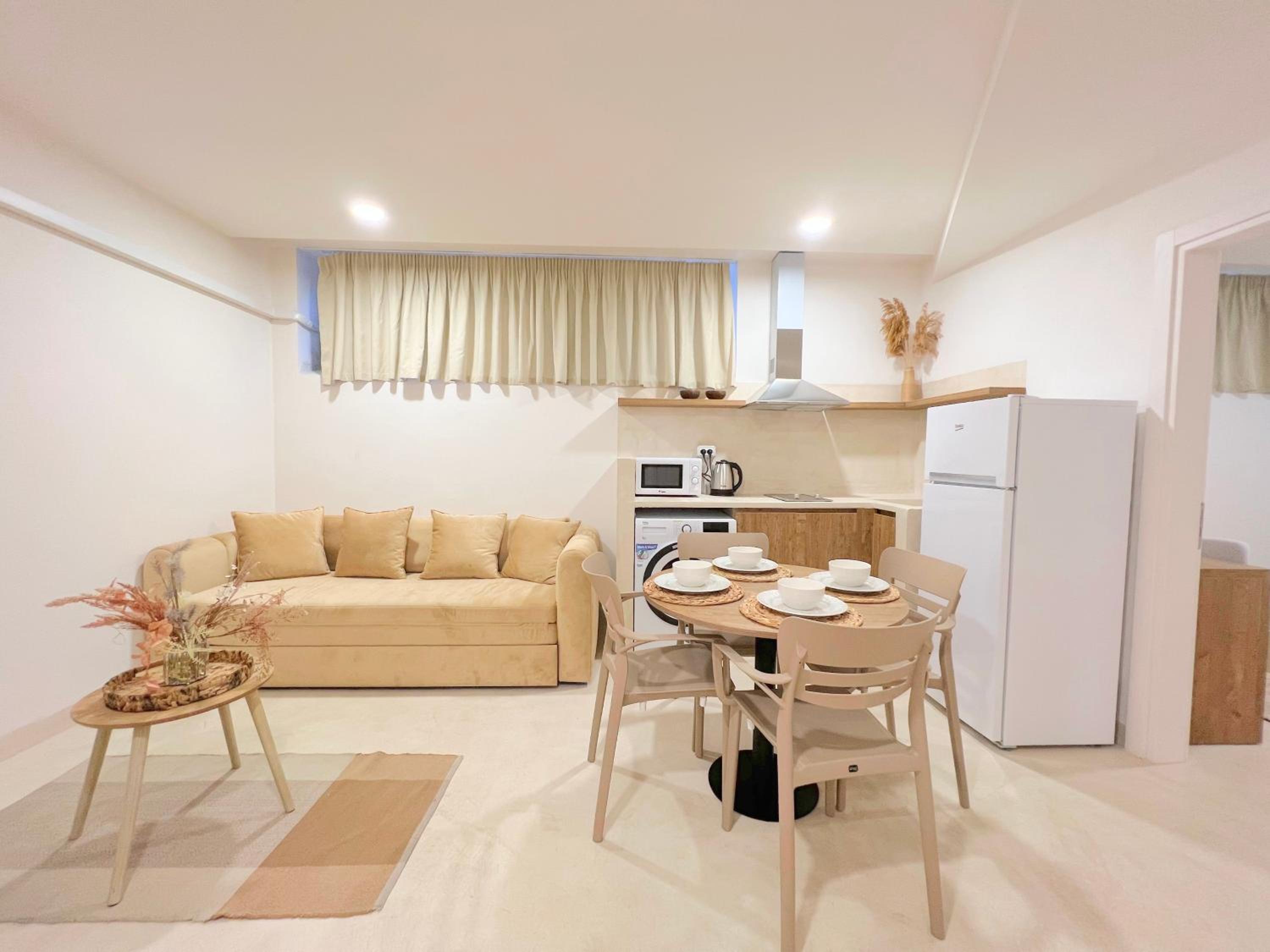 Rental Apartments WINTER PROMO - Cave By the Sea 2
