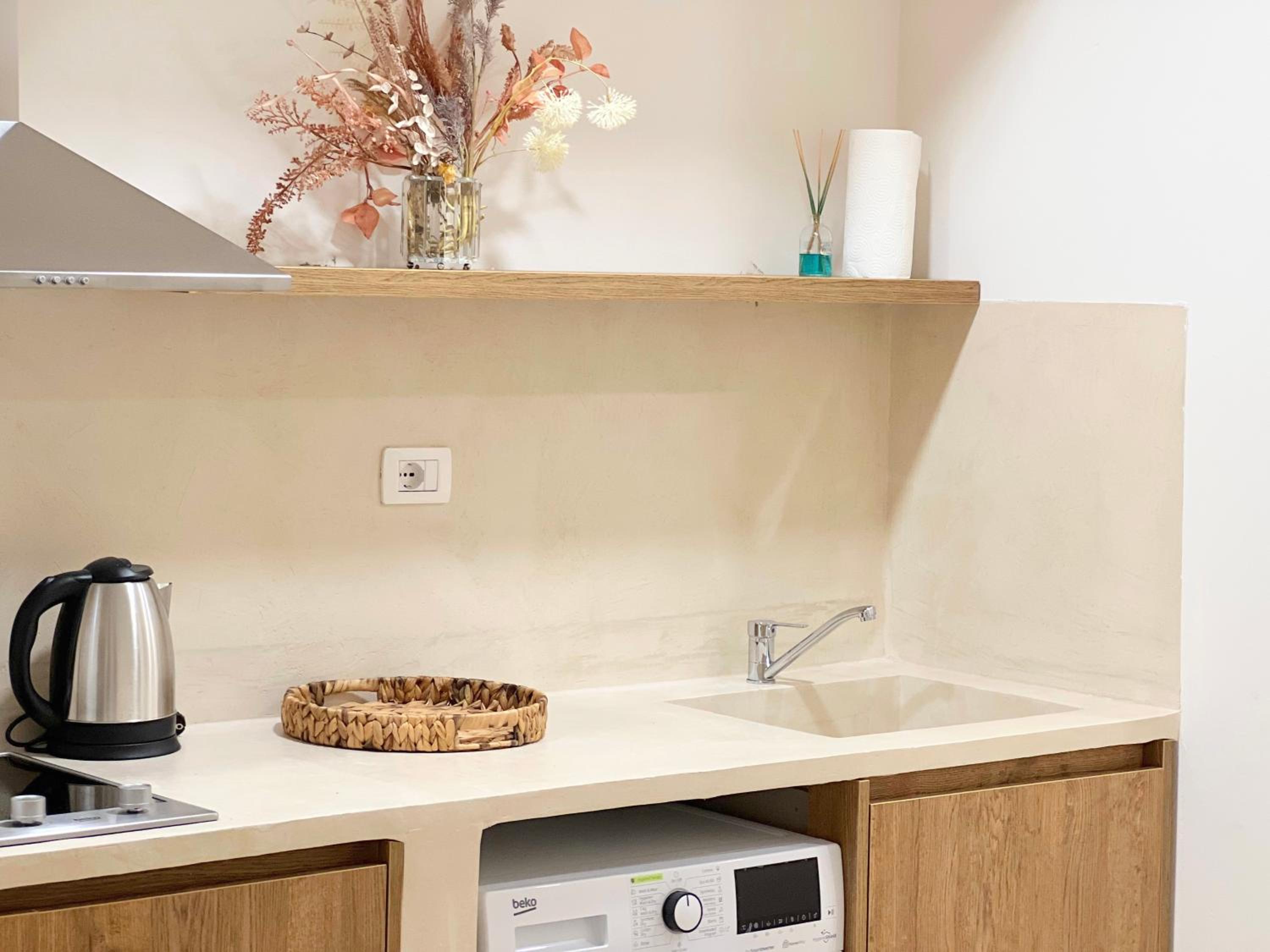 Rental Apartments WINTER PROMO - Cave By the Sea 2