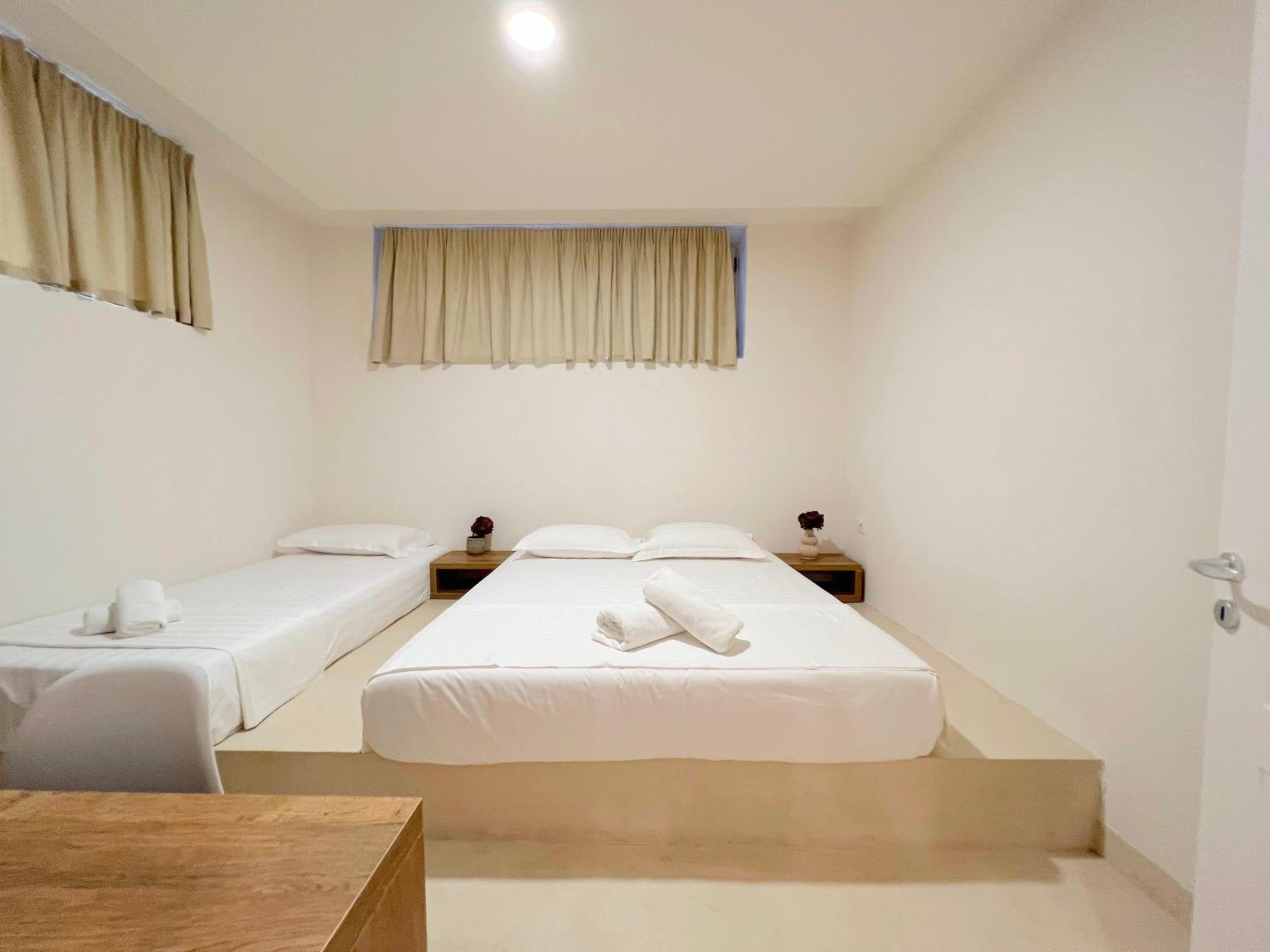 Rental Apartments WINTER PROMO - Cave By the Sea 2