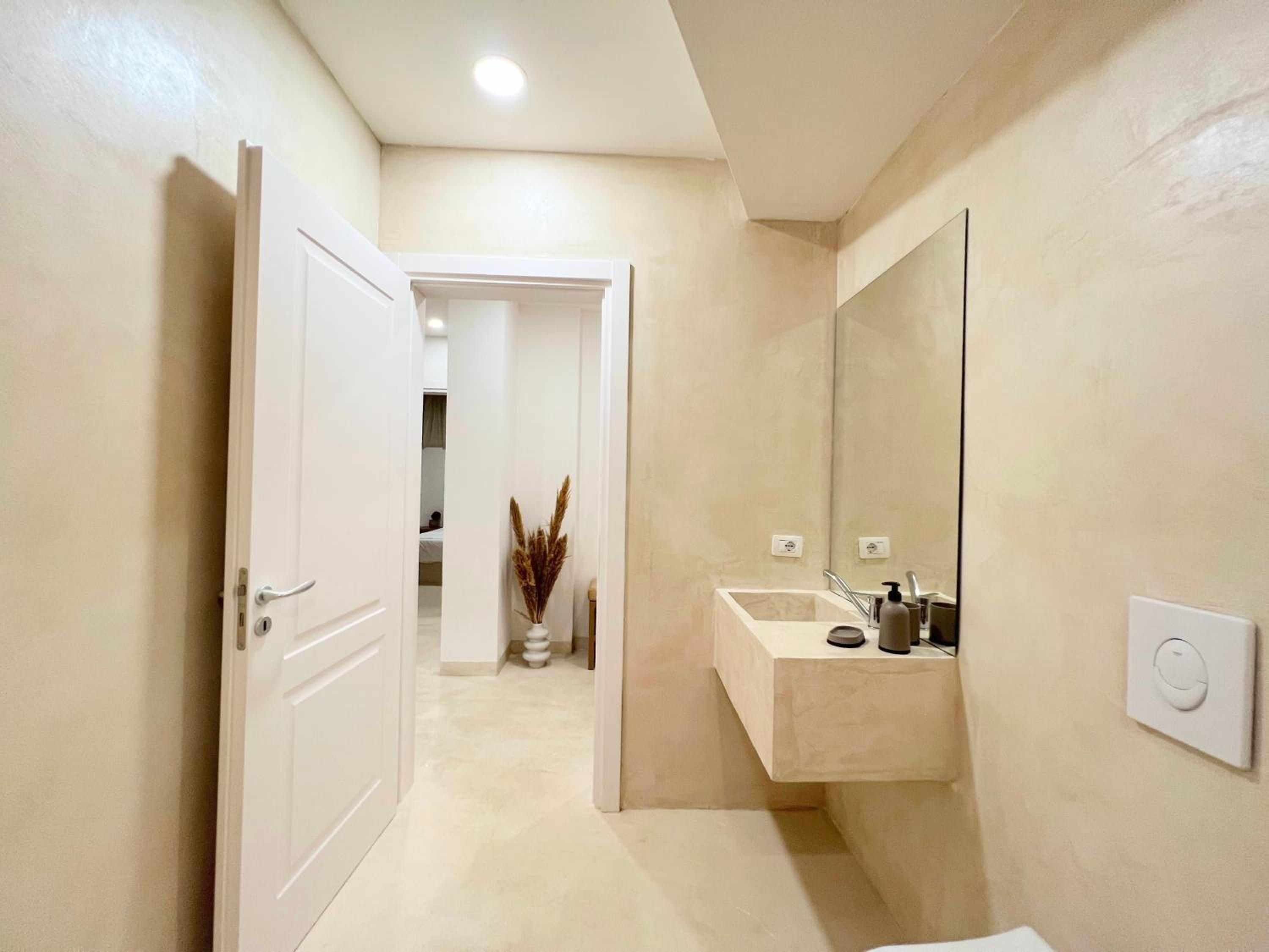 Rental Apartments WINTER PROMO - Cave By the Sea 2