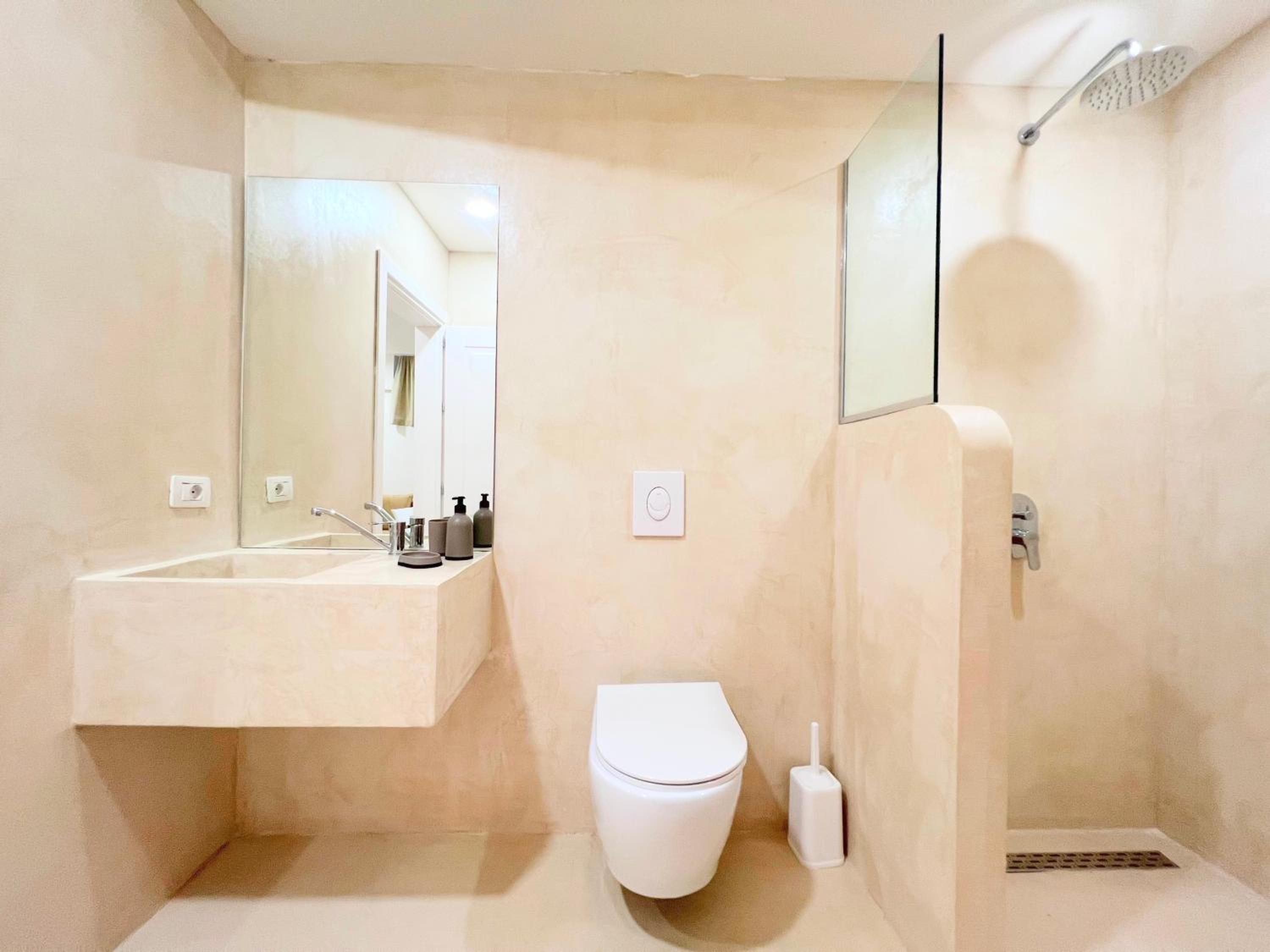 Rental Apartments WINTER PROMO - Cave By the Sea 2