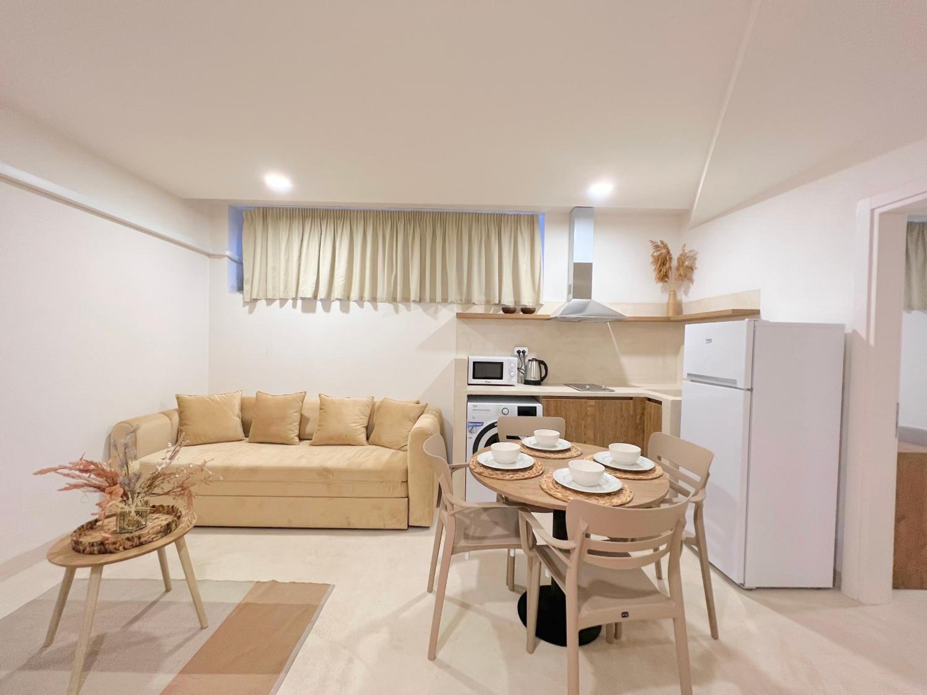 Rental Apartments WINTER PROMO - Cave By the Sea 2
