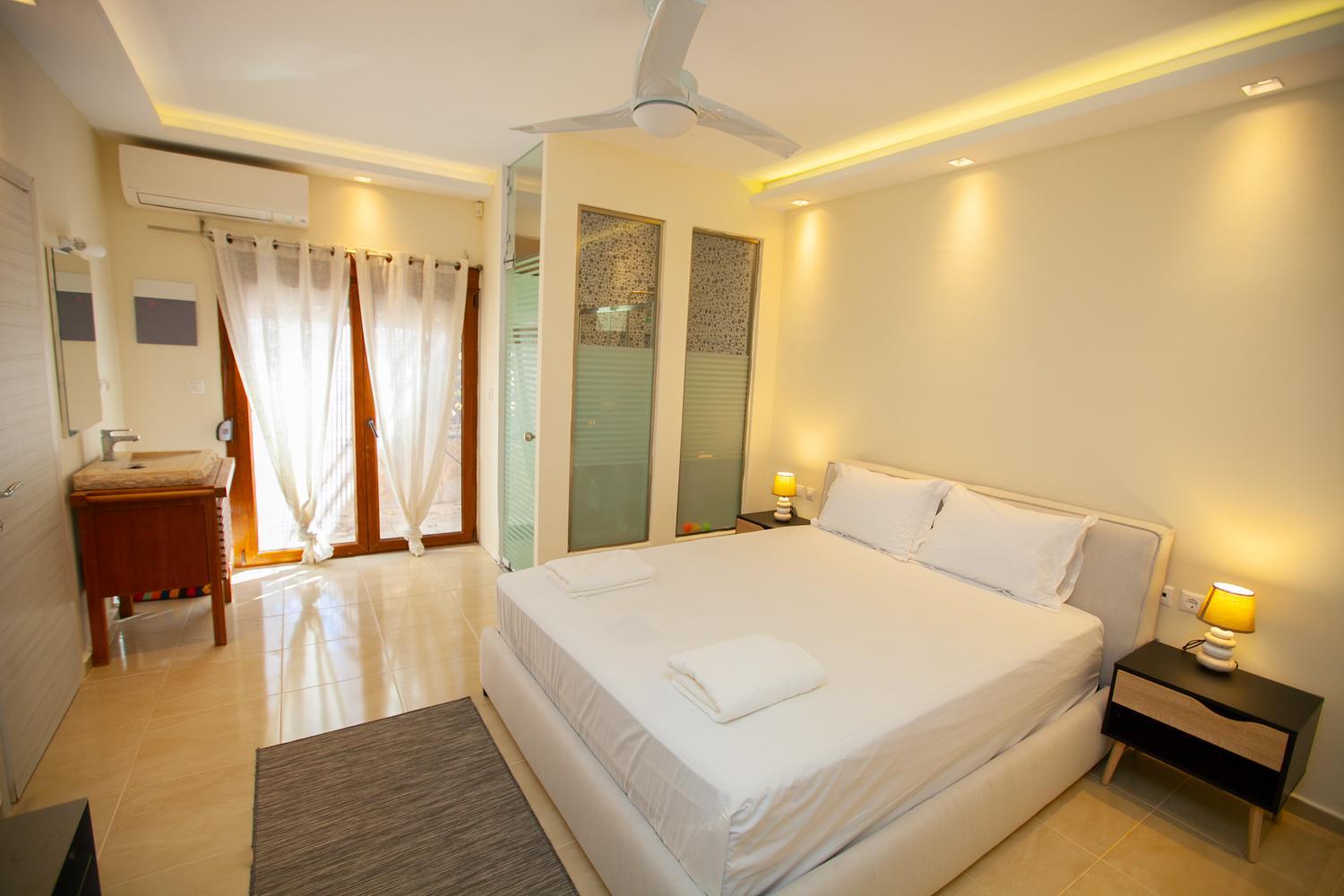 Lux Villa Chalkidiki close to the sea view 3