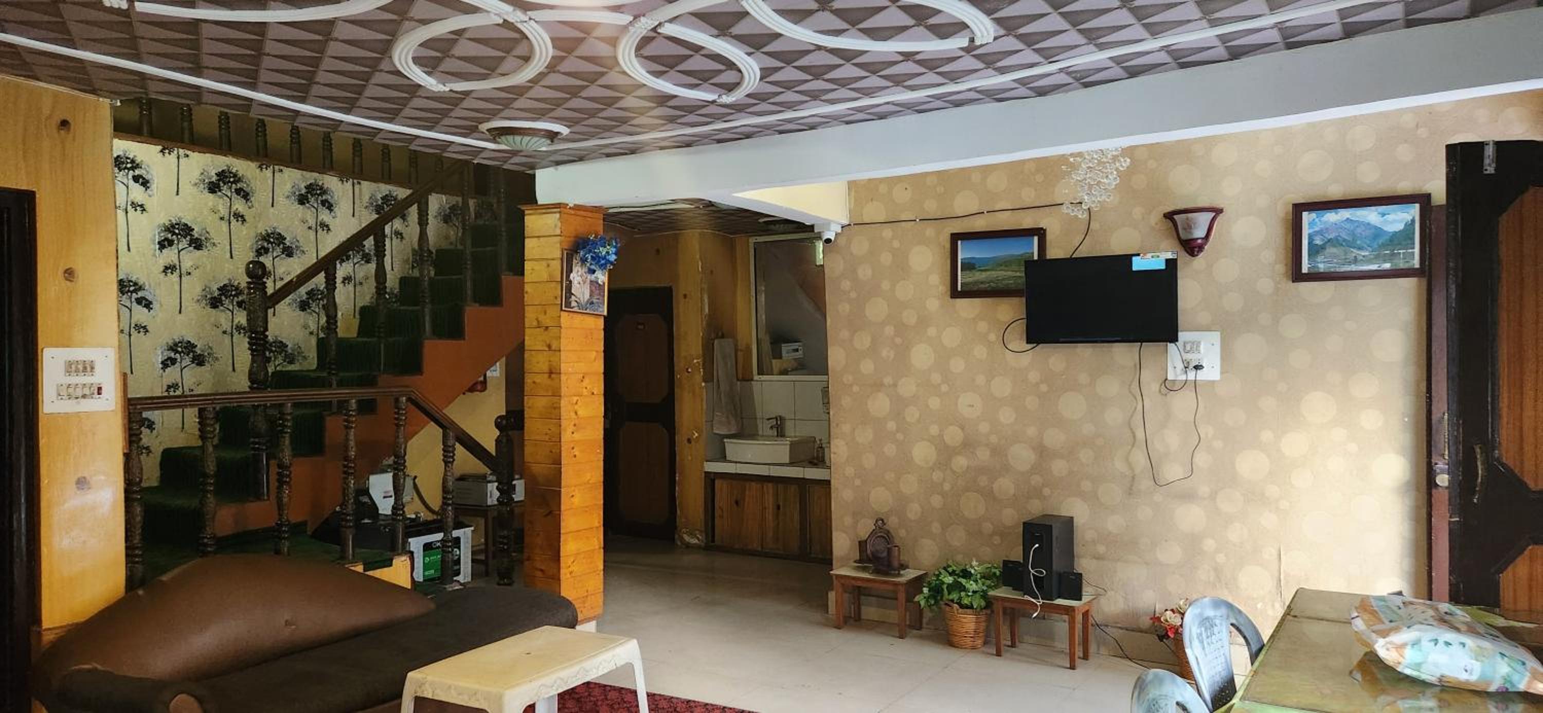 Zaafron Resort