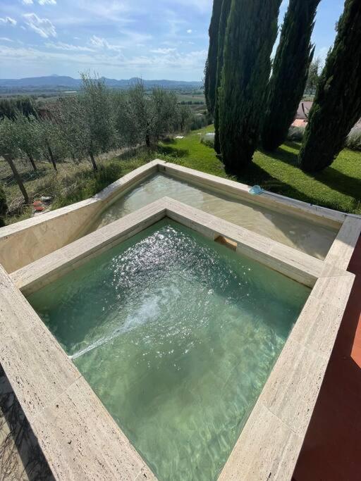 Breathtaking Villa w/Jacuzzi Tuscany Montepulciano