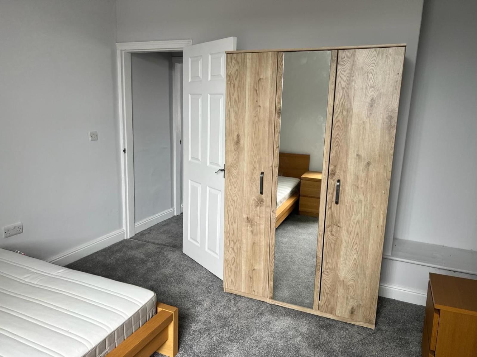 Nice 2Bedroom house for Family view 4