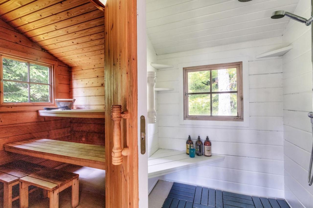 Villa Porkkala - Seafront Jacuzzi Nature Reserve