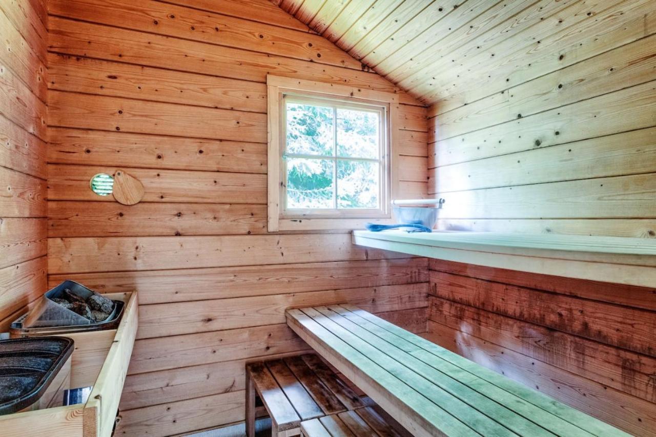 Villa Porkkala - Seafront Jacuzzi Nature Reserve