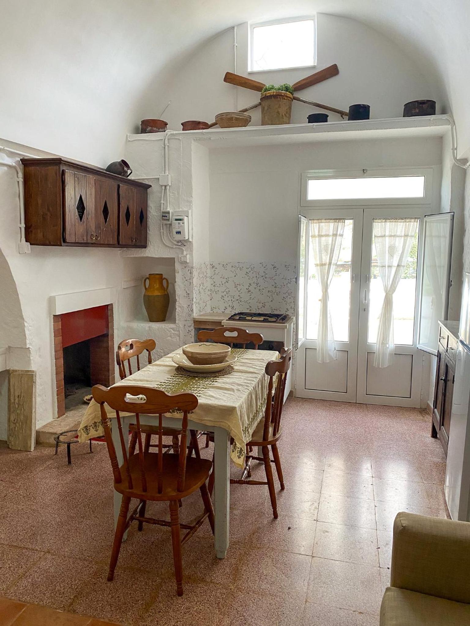 Trullo Pinto view 4