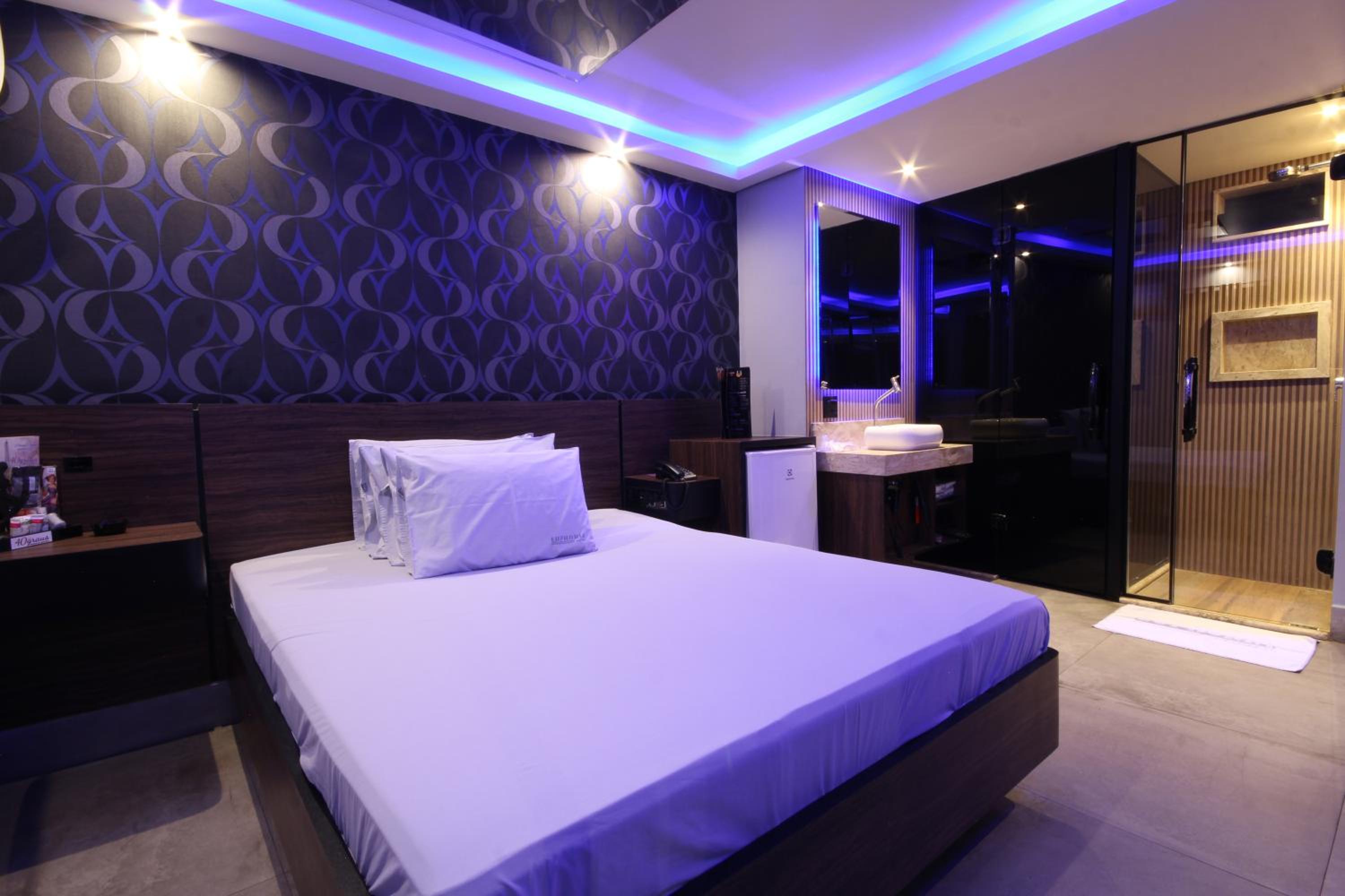 EUPHORIA MOTEL