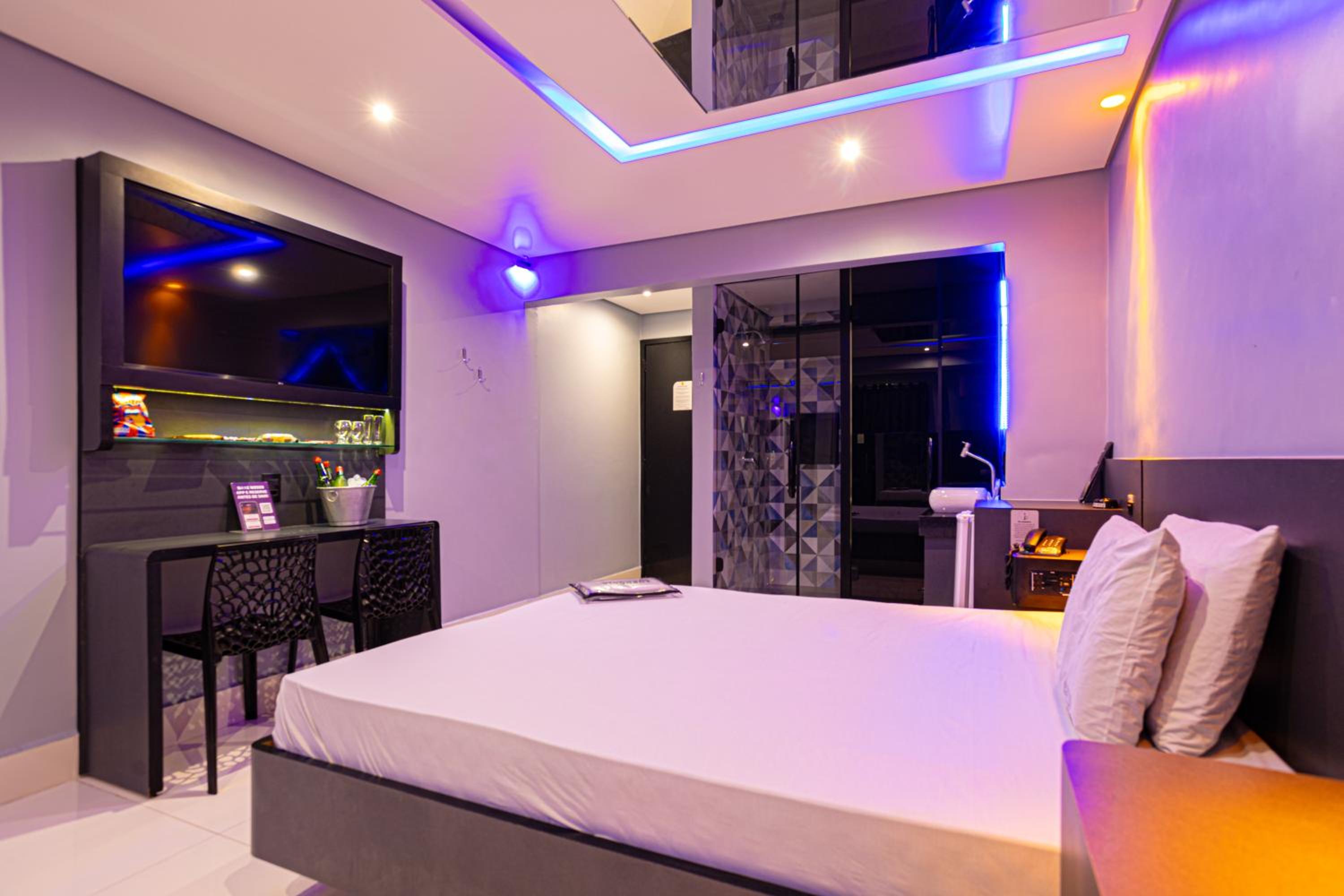 EUPHORIA MOTEL