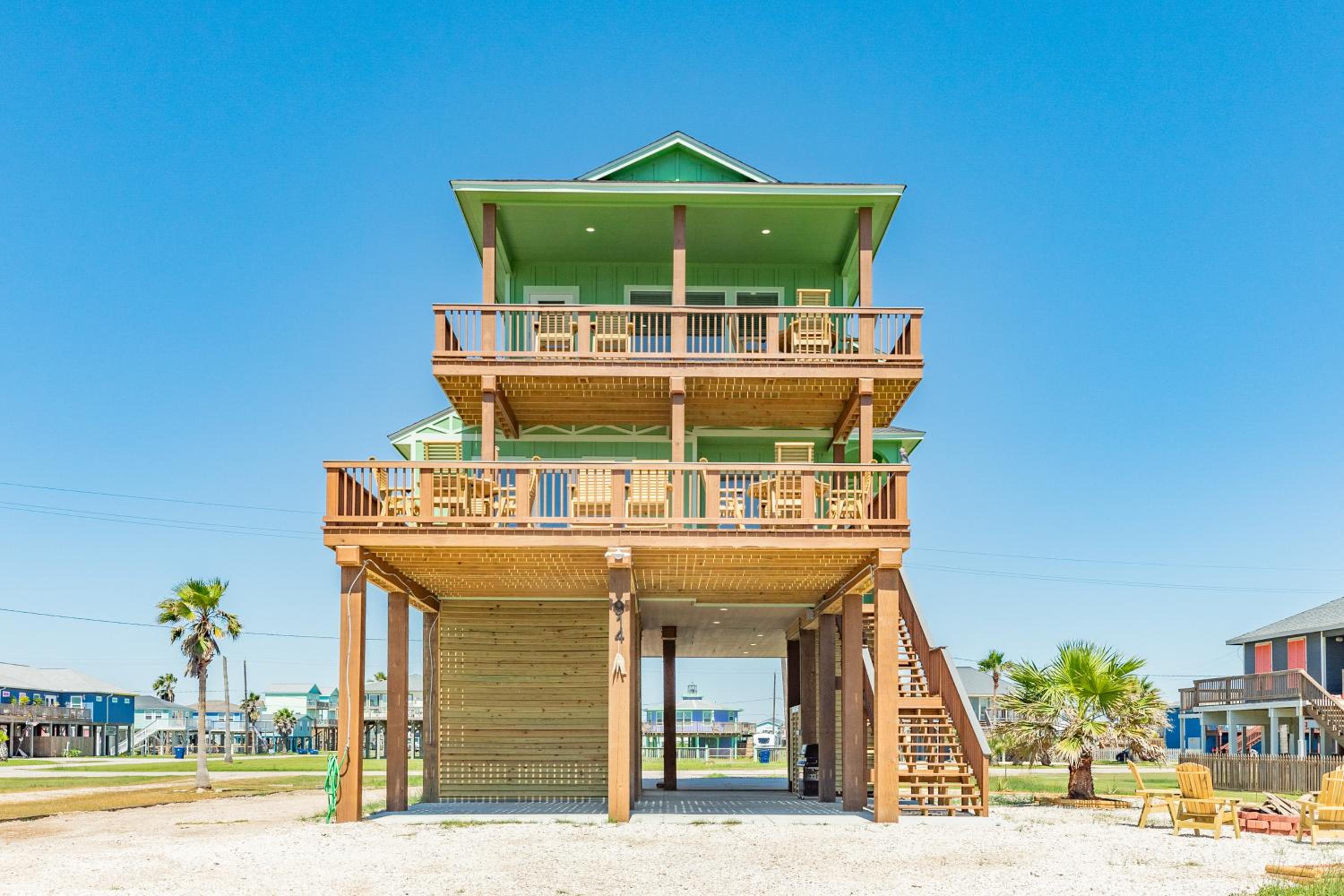 Sleeps 21 Minutes to the Beach view 3