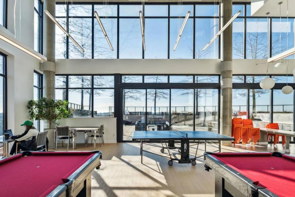 Central Luxury Apartment with Best City Views!