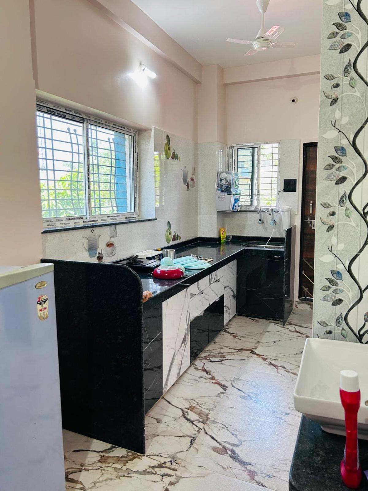 Self Check In 7BHK Home spacious for 30 people view 3