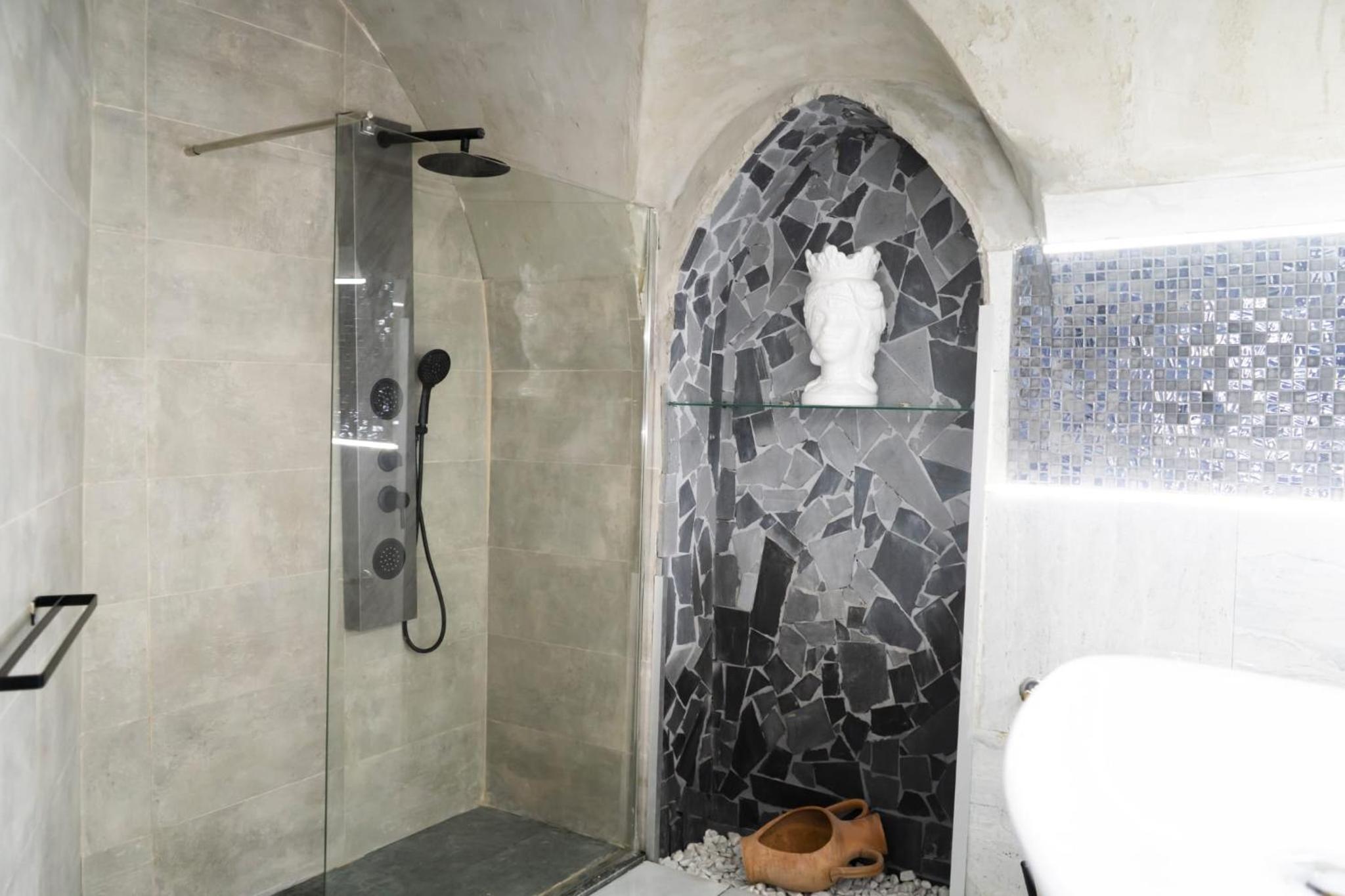 Lavica Luxury Suites
