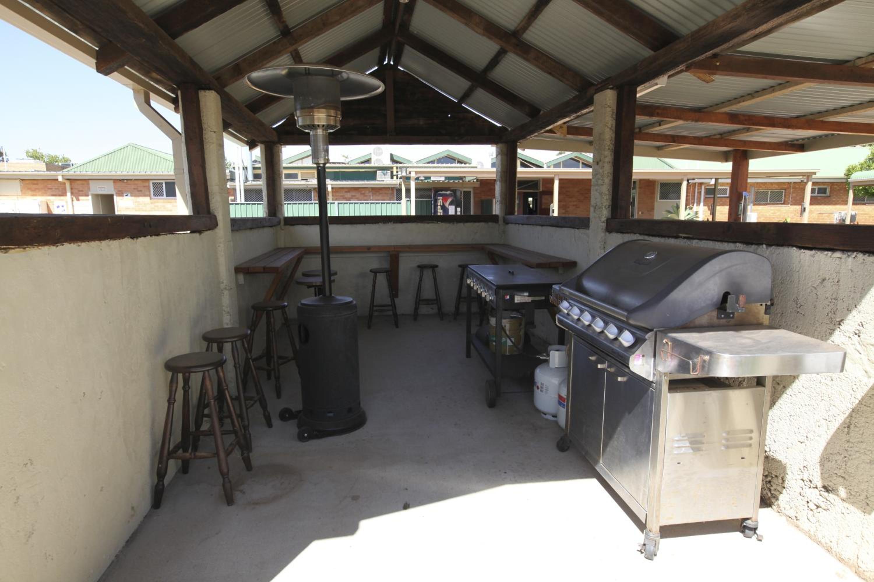 Matilda Motor Inn
