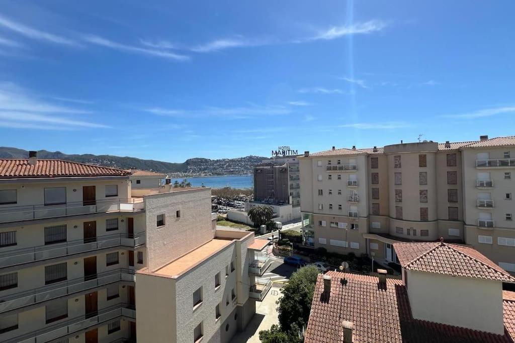 Bonito dúplex con vista mar y aparcamiento AV-02