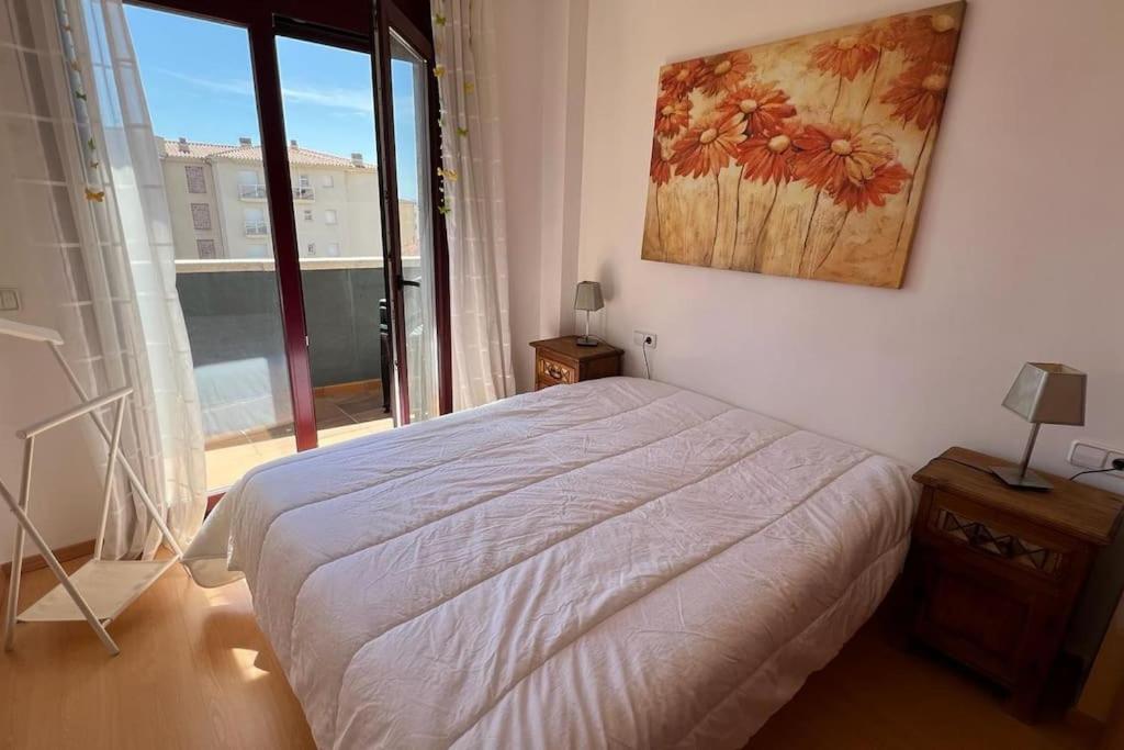 Bonito dúplex con vista mar y aparcamiento AV-02