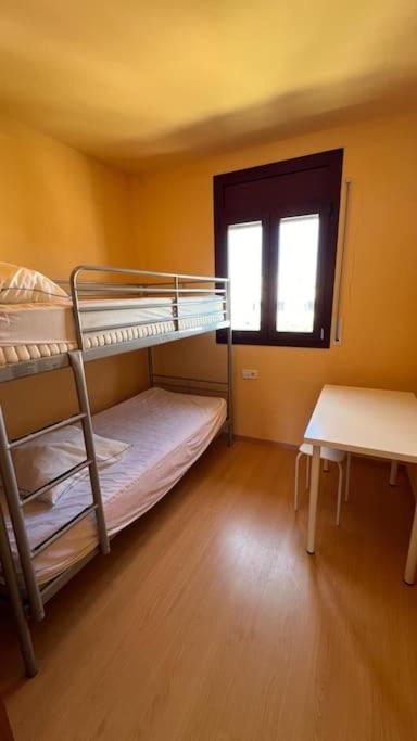Bonito dúplex con vista mar y aparcamiento AV-02