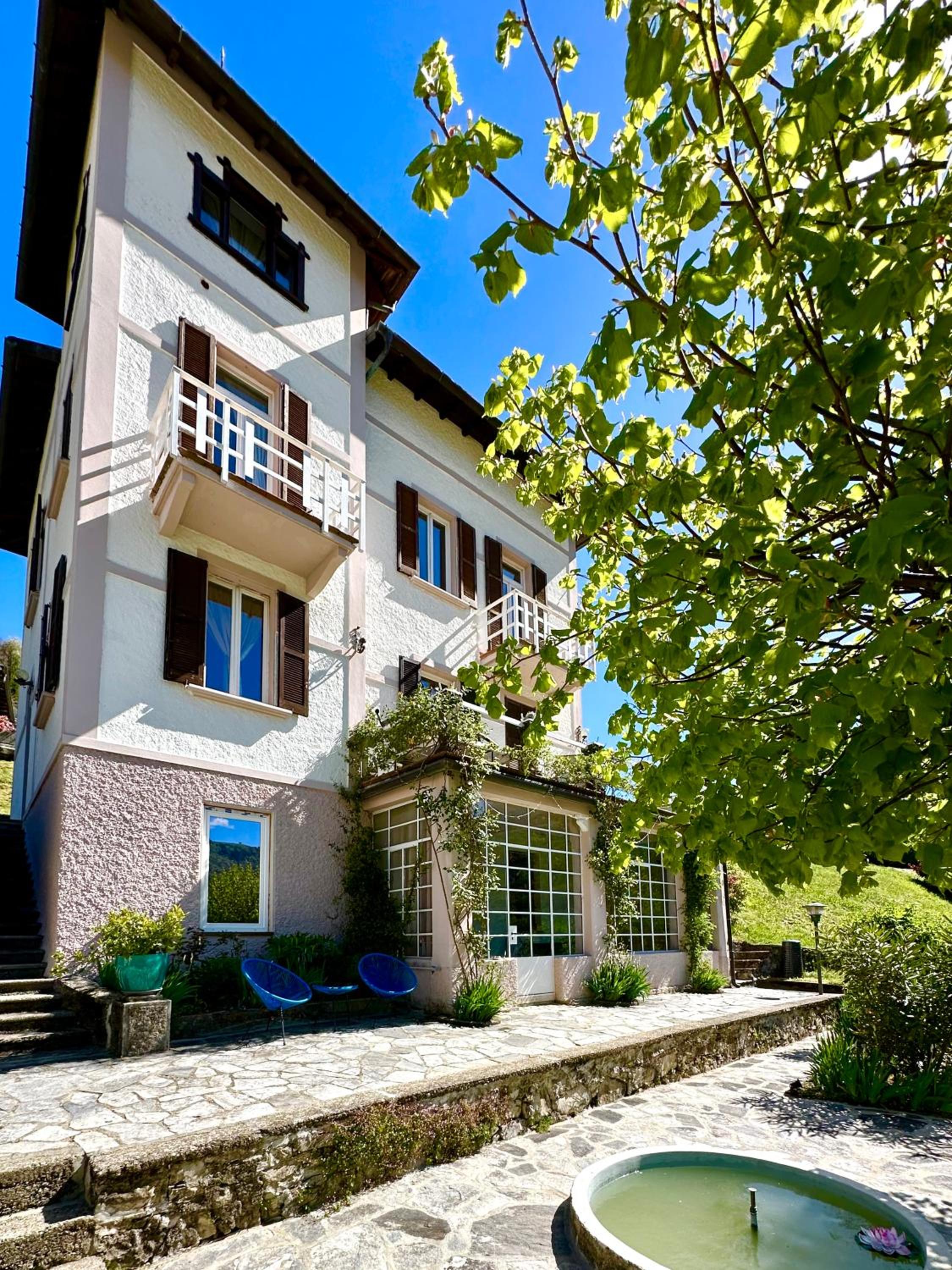 Apartment in Villa Oleandra with privet Garden & Pool view 4