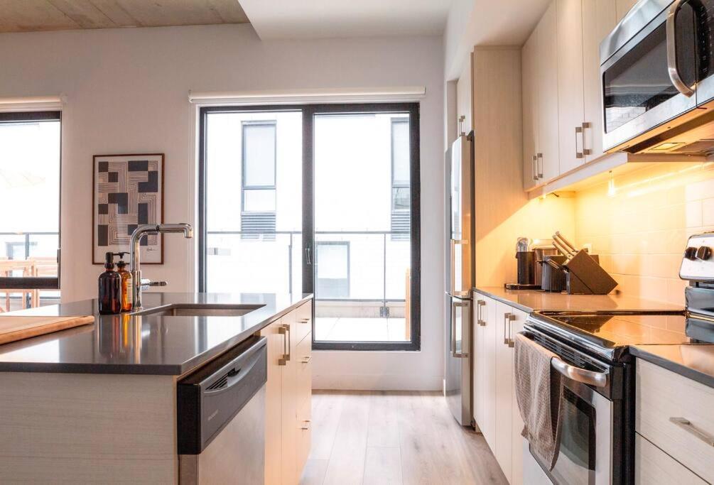 Stuning penthouse old montreal