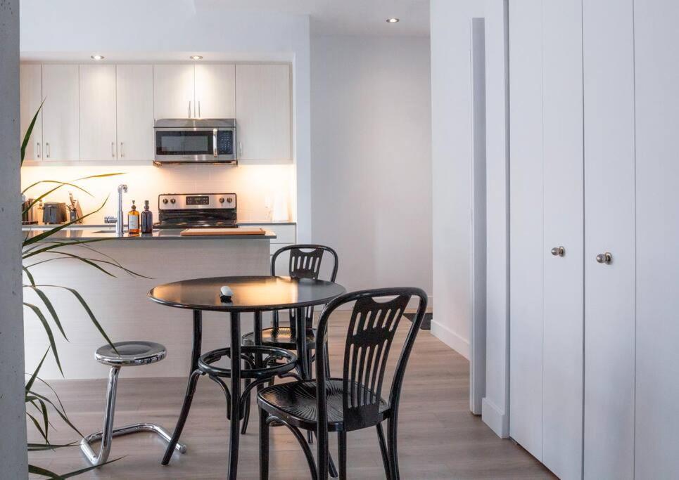 Stuning penthouse old montreal