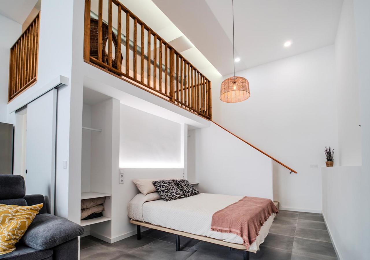 AROMA DE VALENCIA II cozy studio with loft view 5