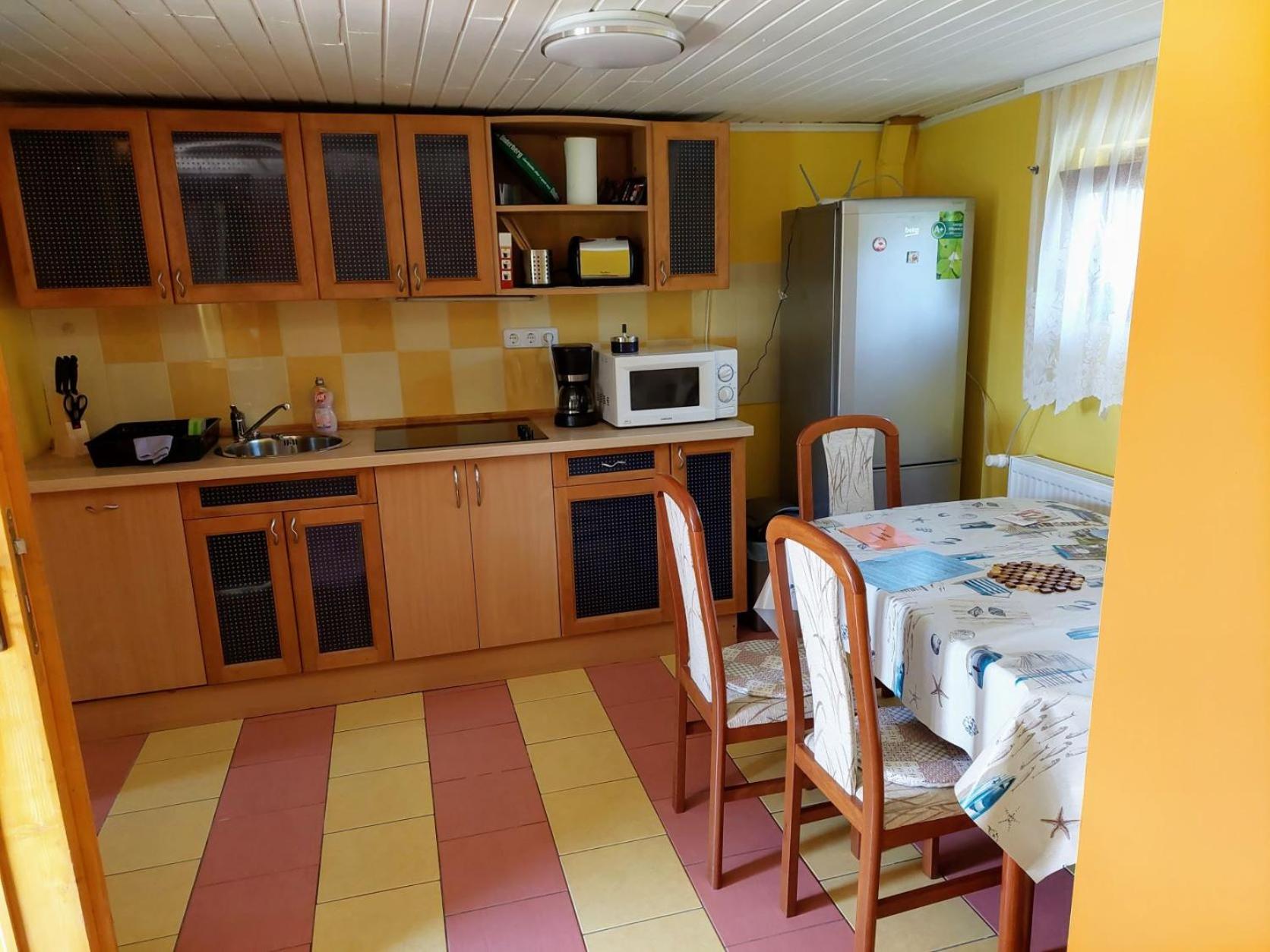 BO-ZSO Apartman view 4