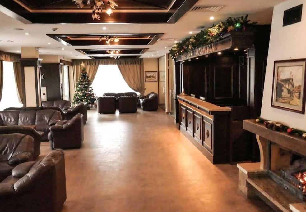 2BR mountain view, SPA, parking, ski piste