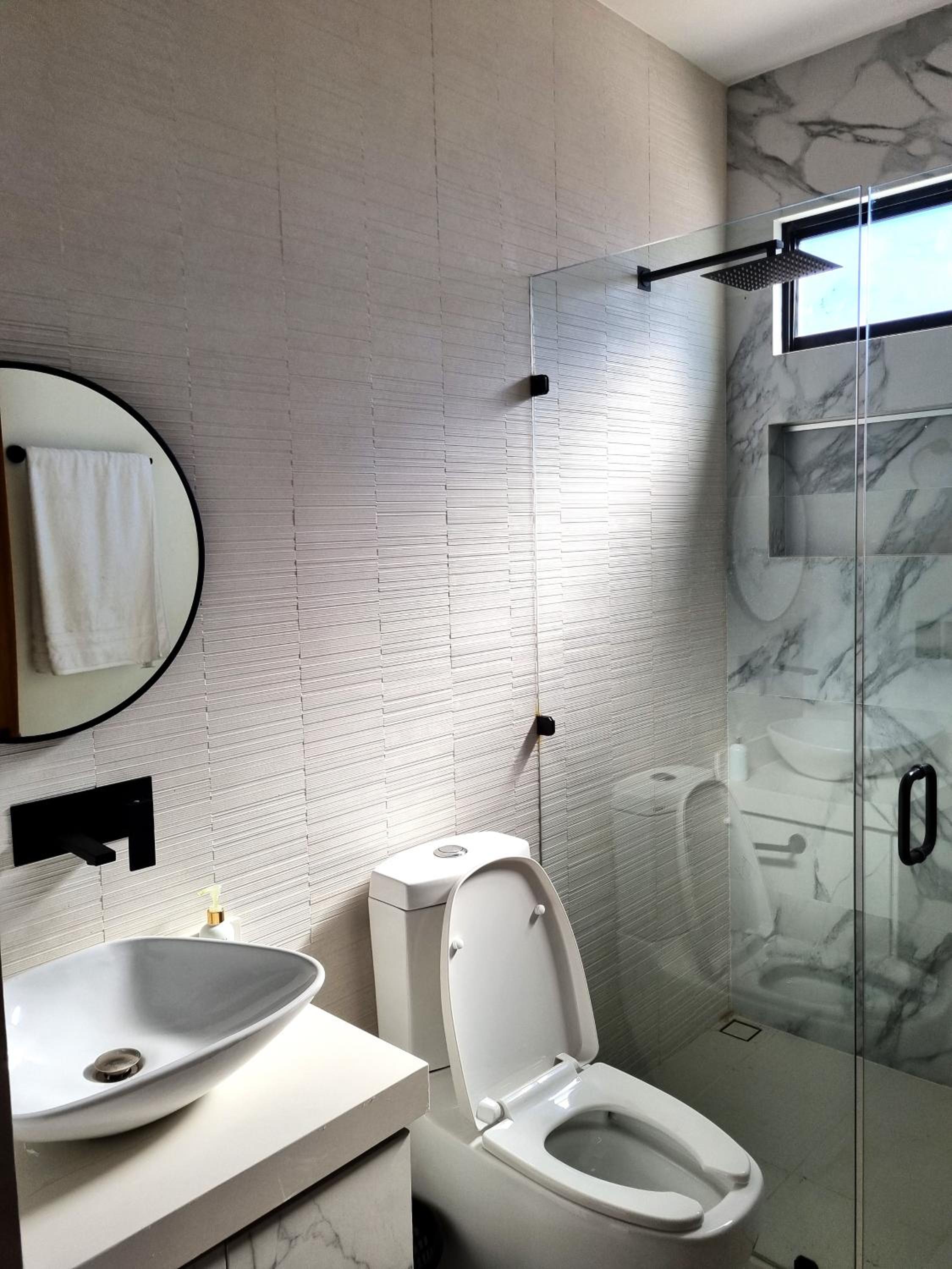 Villa LUX 4BR Private Heated Pool & Spa view 3