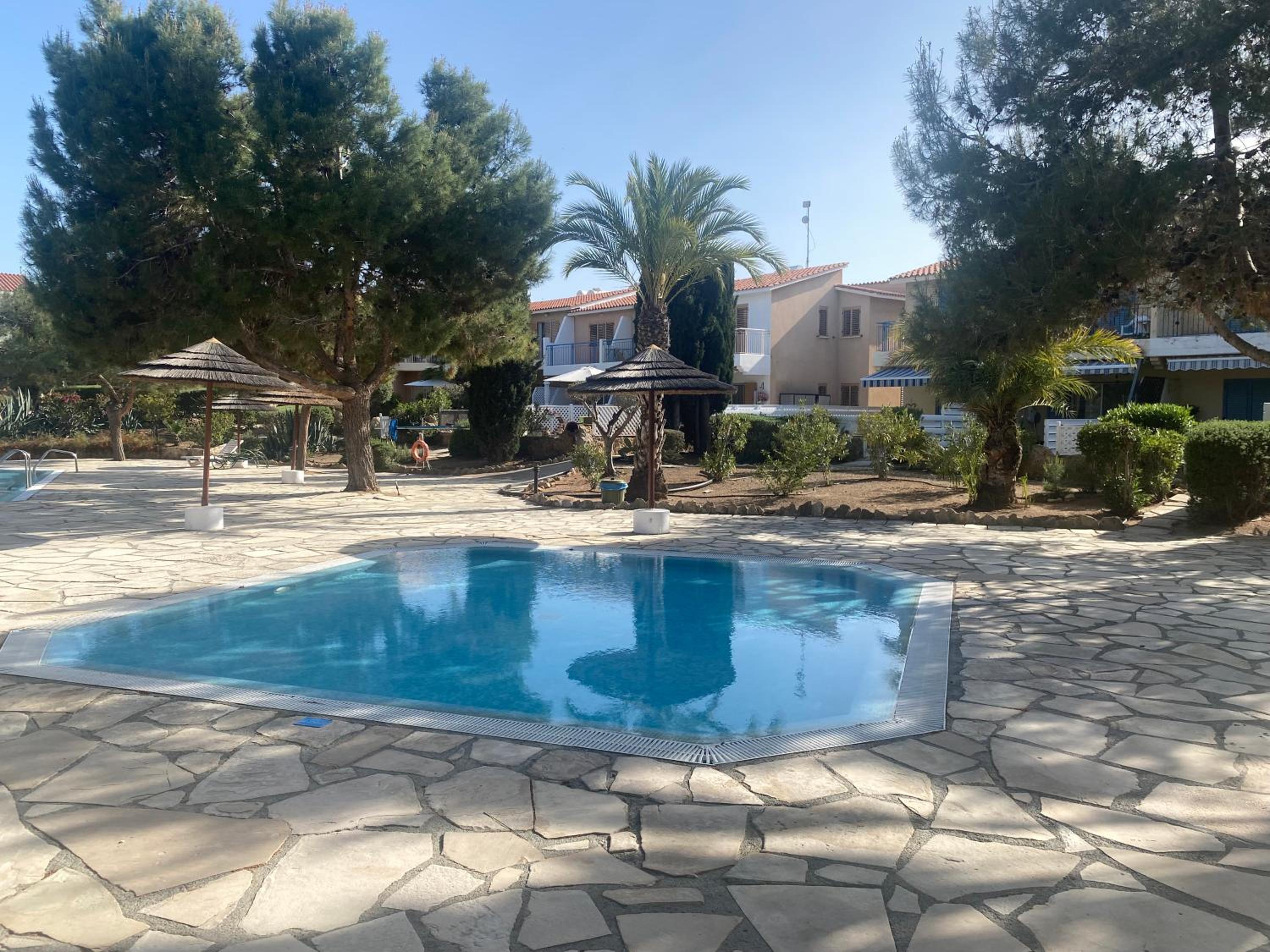 Newly renovated- Regina Gardens 1, Venus Beach 500 m, Sea&Sunsets view, license ooo7141
