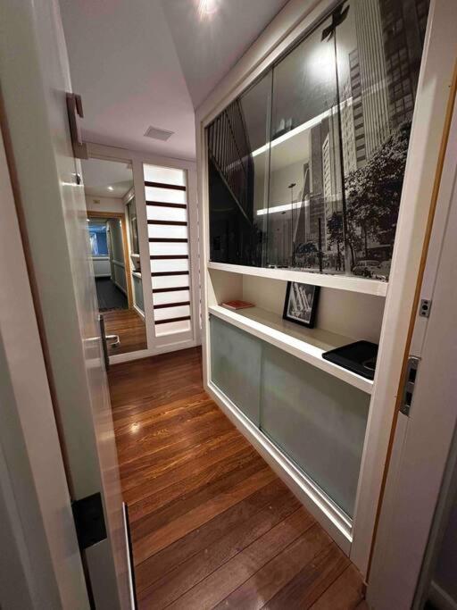 Flat VII - Apto dentro do Hotel - Rua Quintana