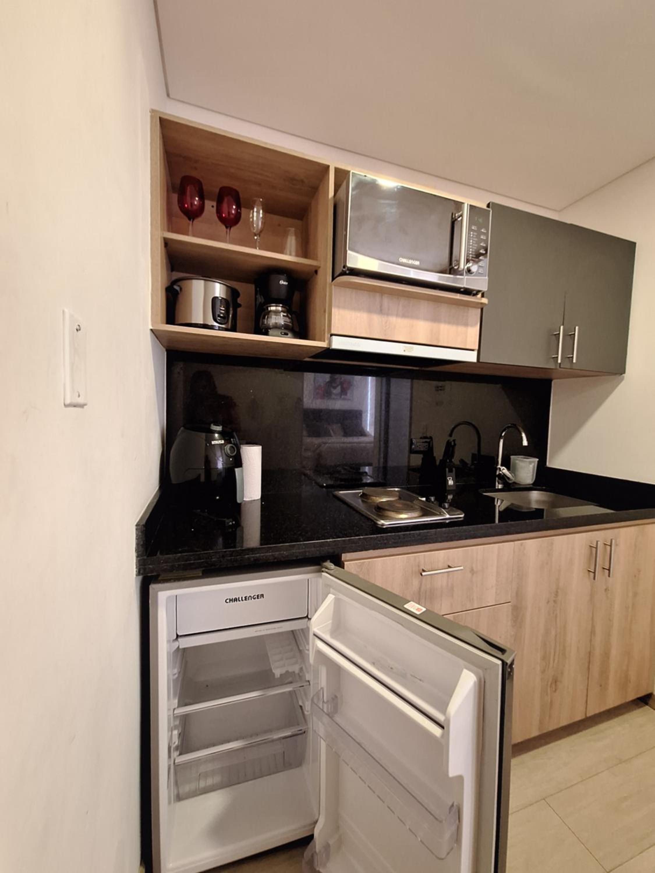 Estudio en edificio con piscina climatizada