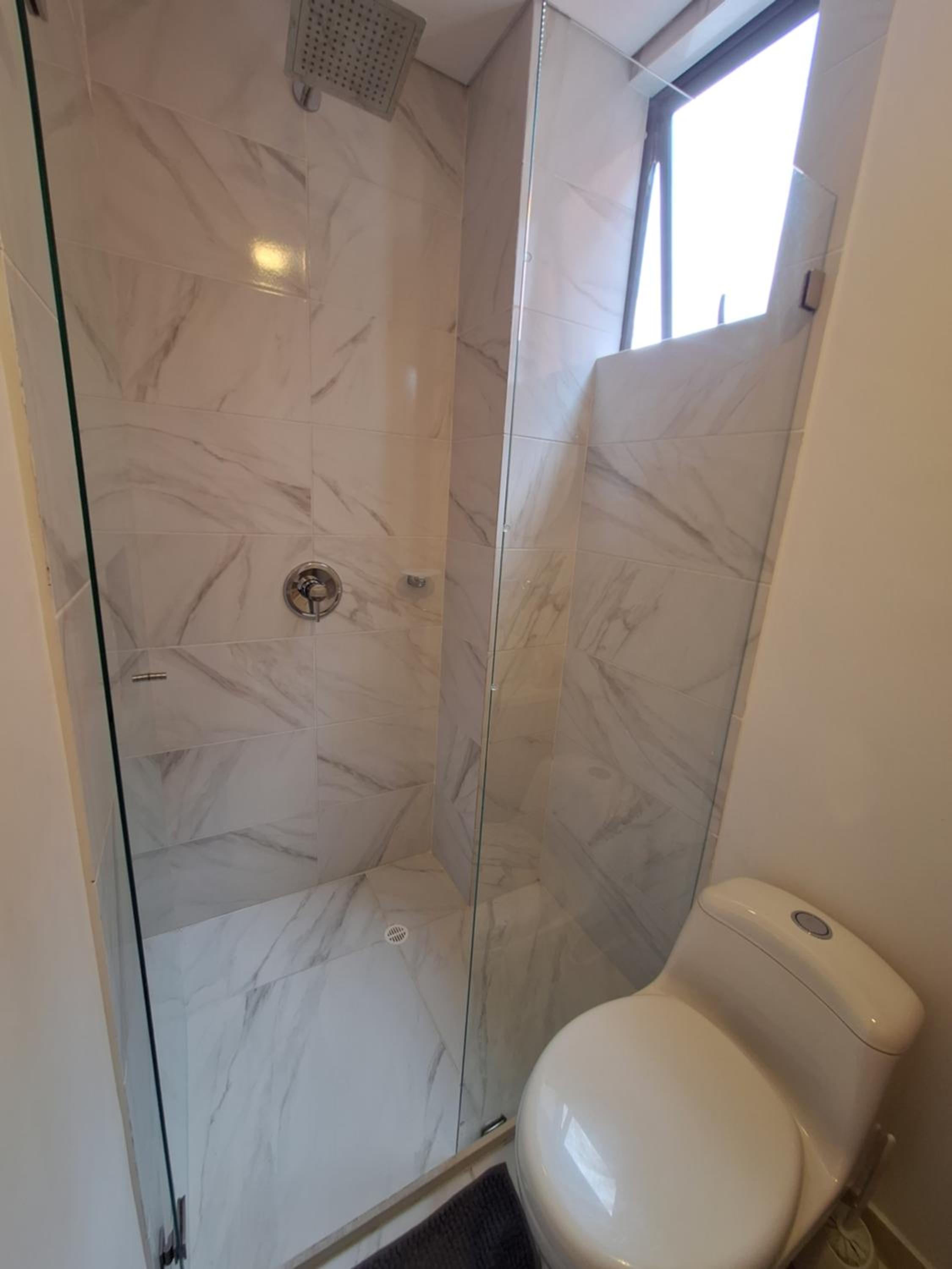 Estudio en edificio con piscina climatizada