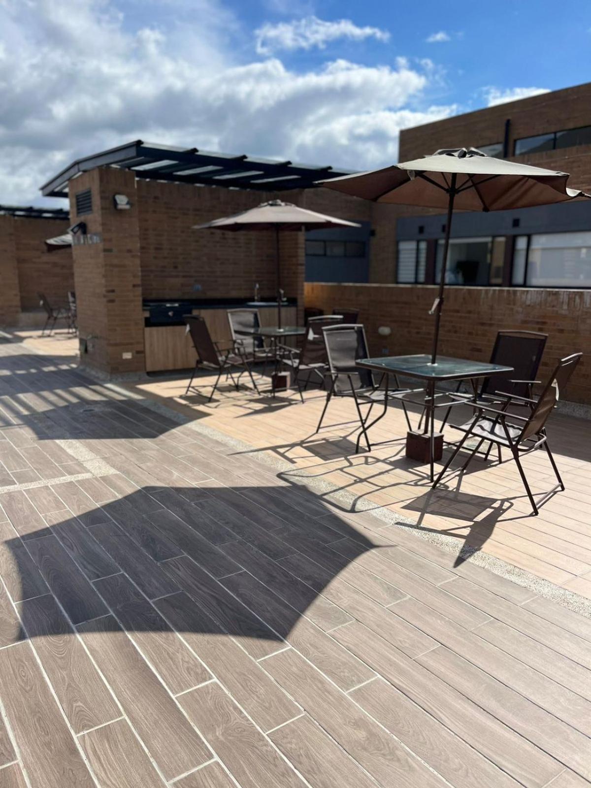 Estudio en edificio con piscina climatizada