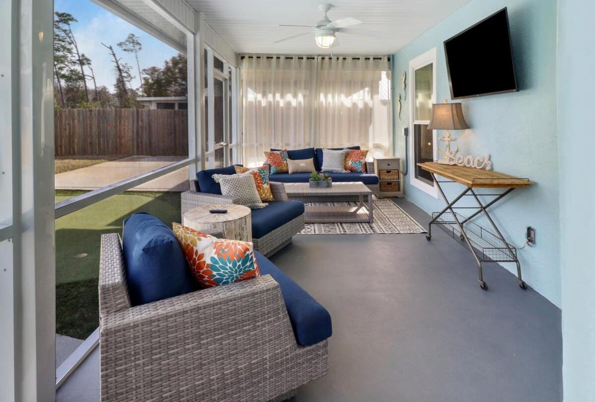 3 Blocks to Beach Oasis-Like Private Heated Pool 5 Bedroom 9 Beds 3 Baths Sleeps 14 Putting Green 6 Seat Golf Cart Included a 5 min ride to across street f