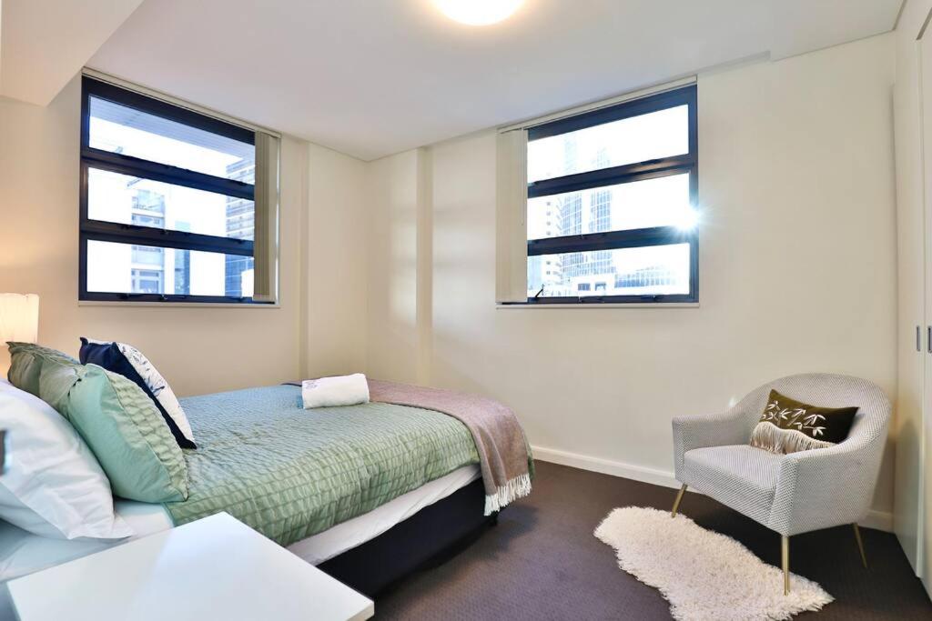 Urban Oasis Residence - Views · Parking · Ease