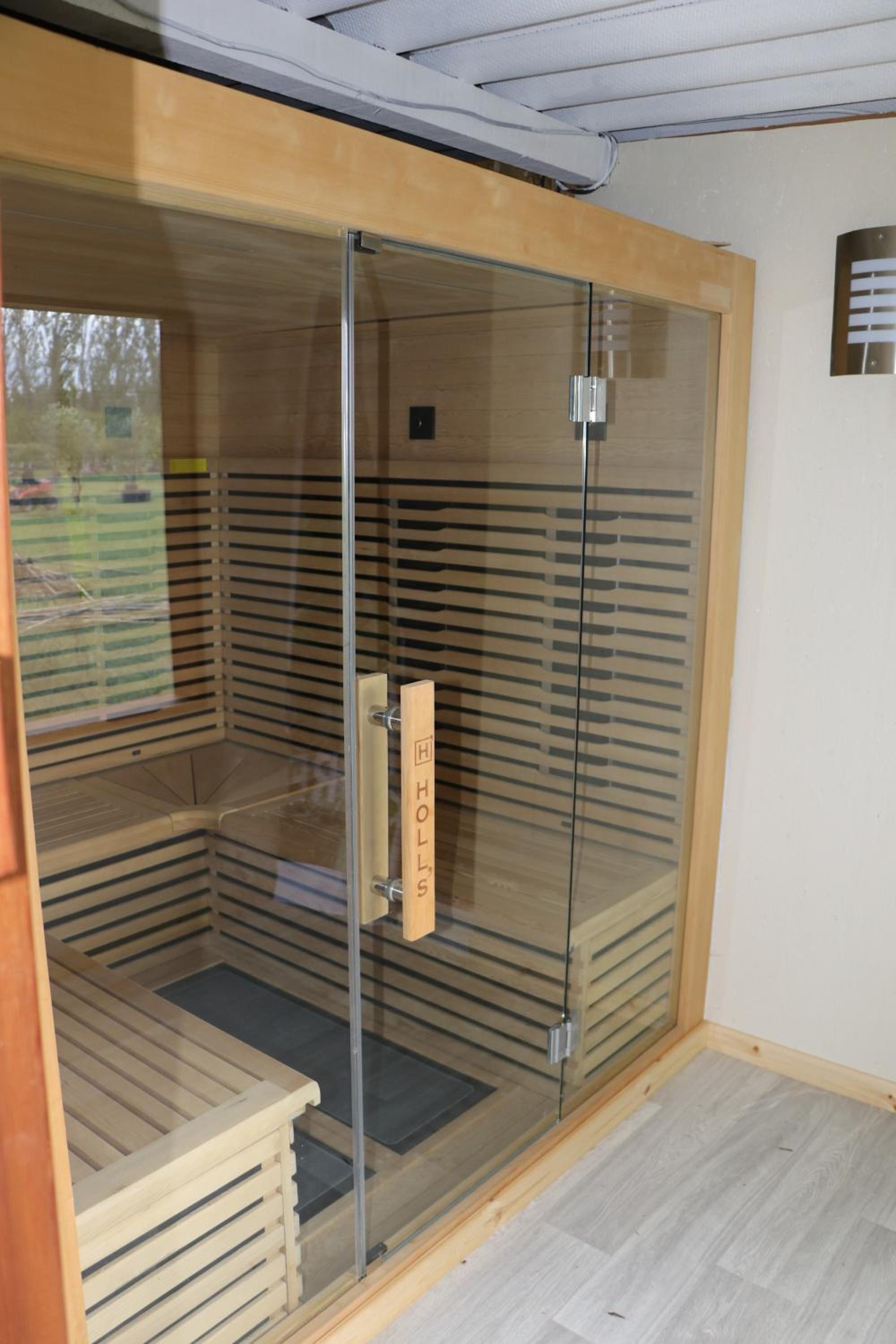 Le Mas des Cerisiers JACUZZI et SAUNA inclus pour tous les logements