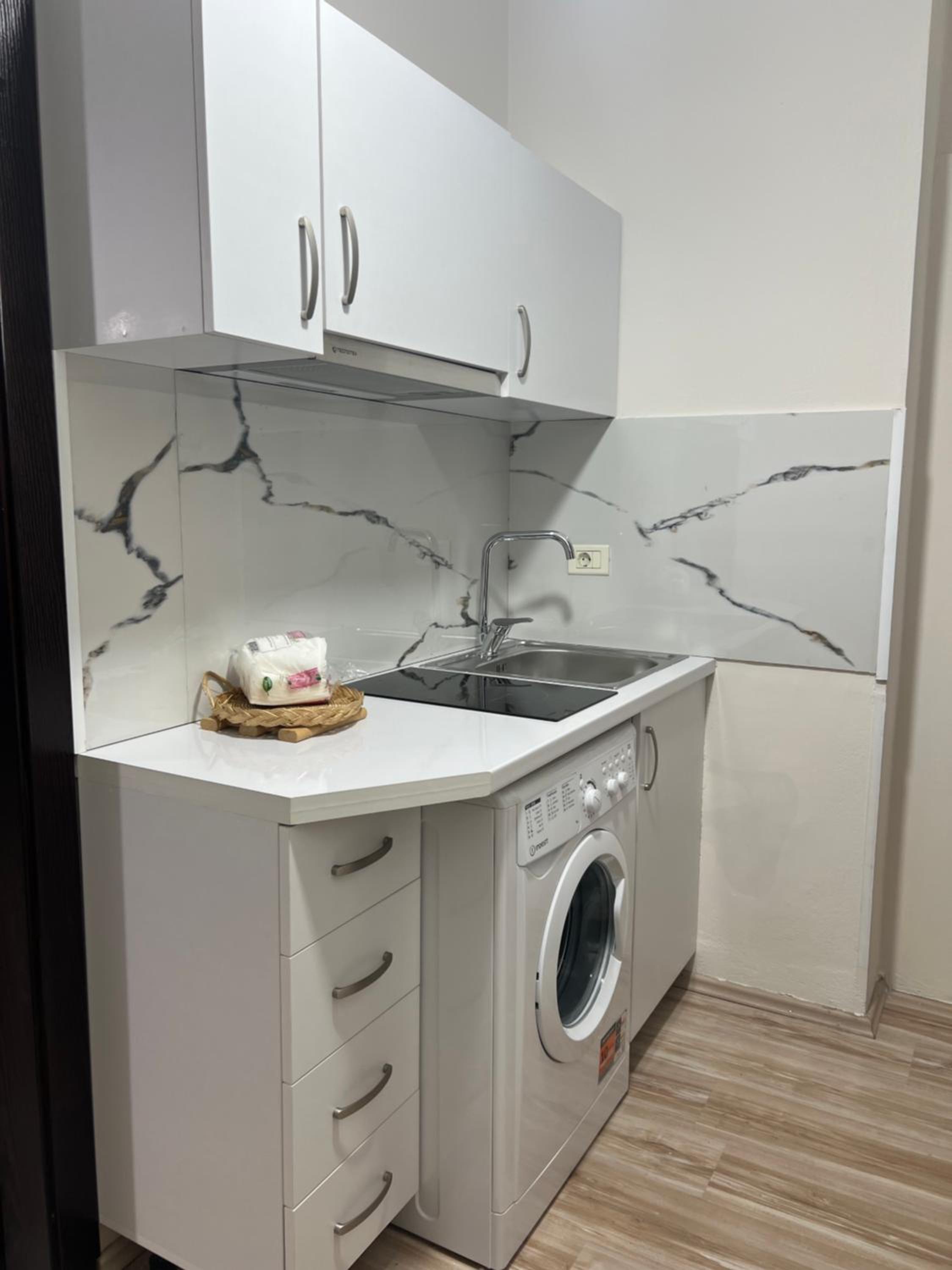 Ergi’s Studio Apartment