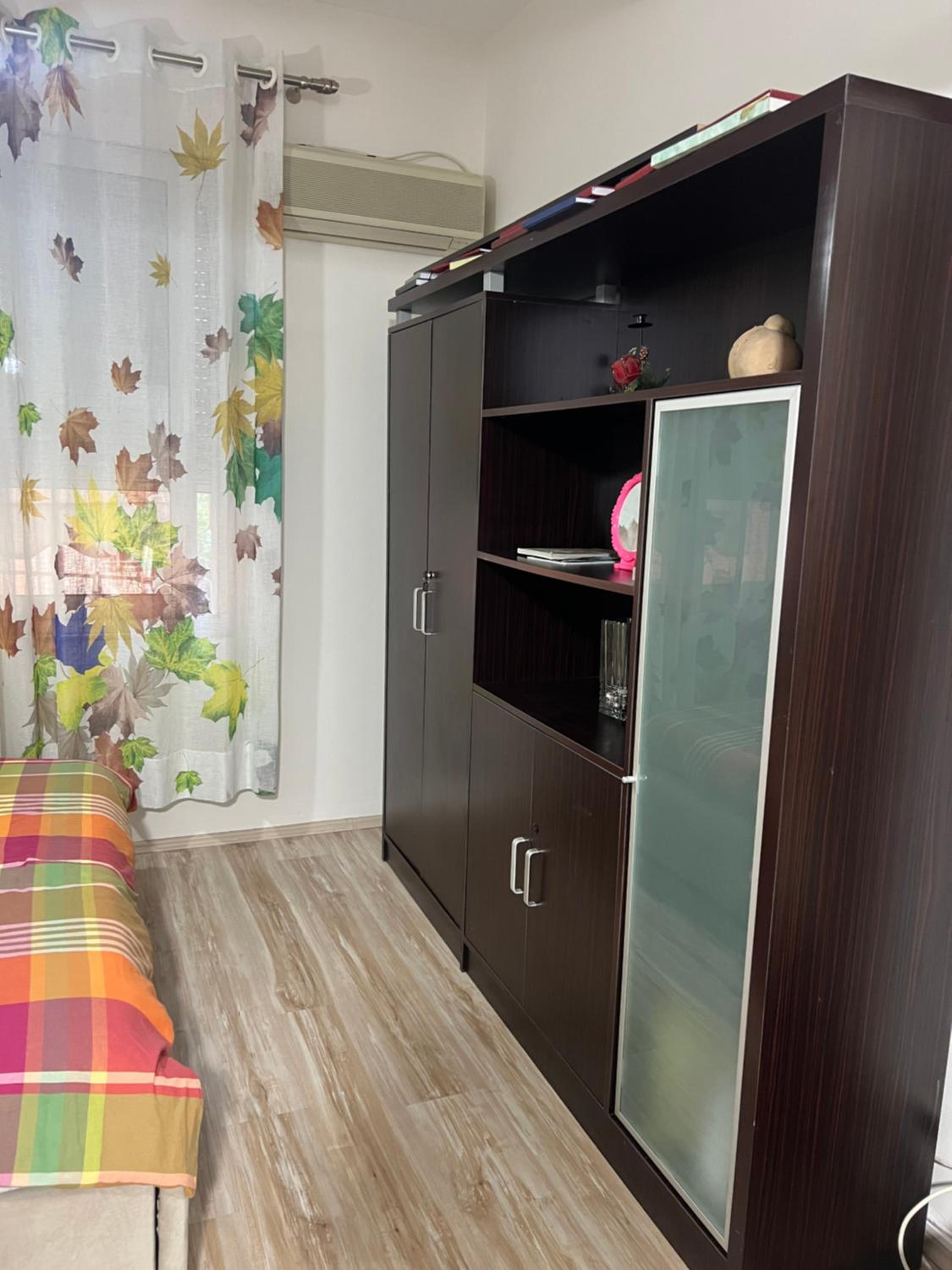 Ergi’s Studio Apartment