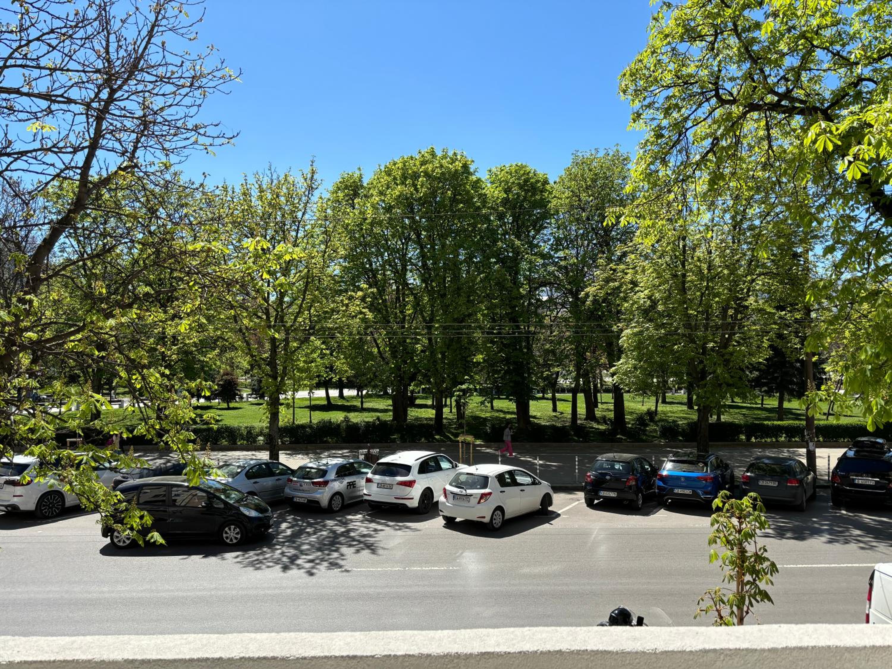 Garden view top center apart