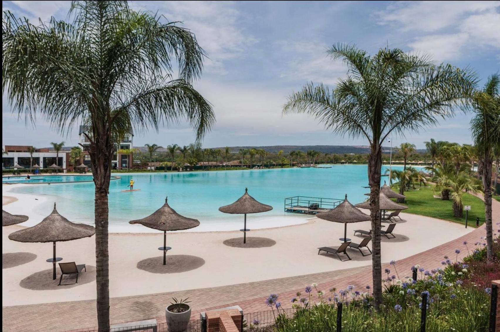 The Blyde Luxury 2 bedroom 2 bath apartment view 5