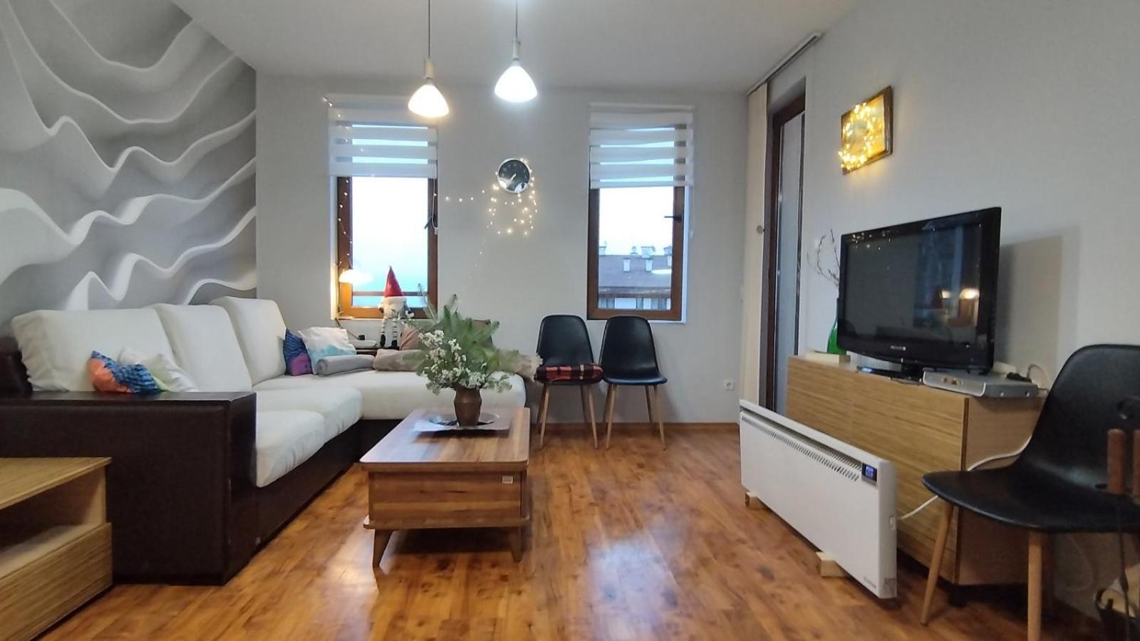 2BR mountain view, SPA, parking, ski piste