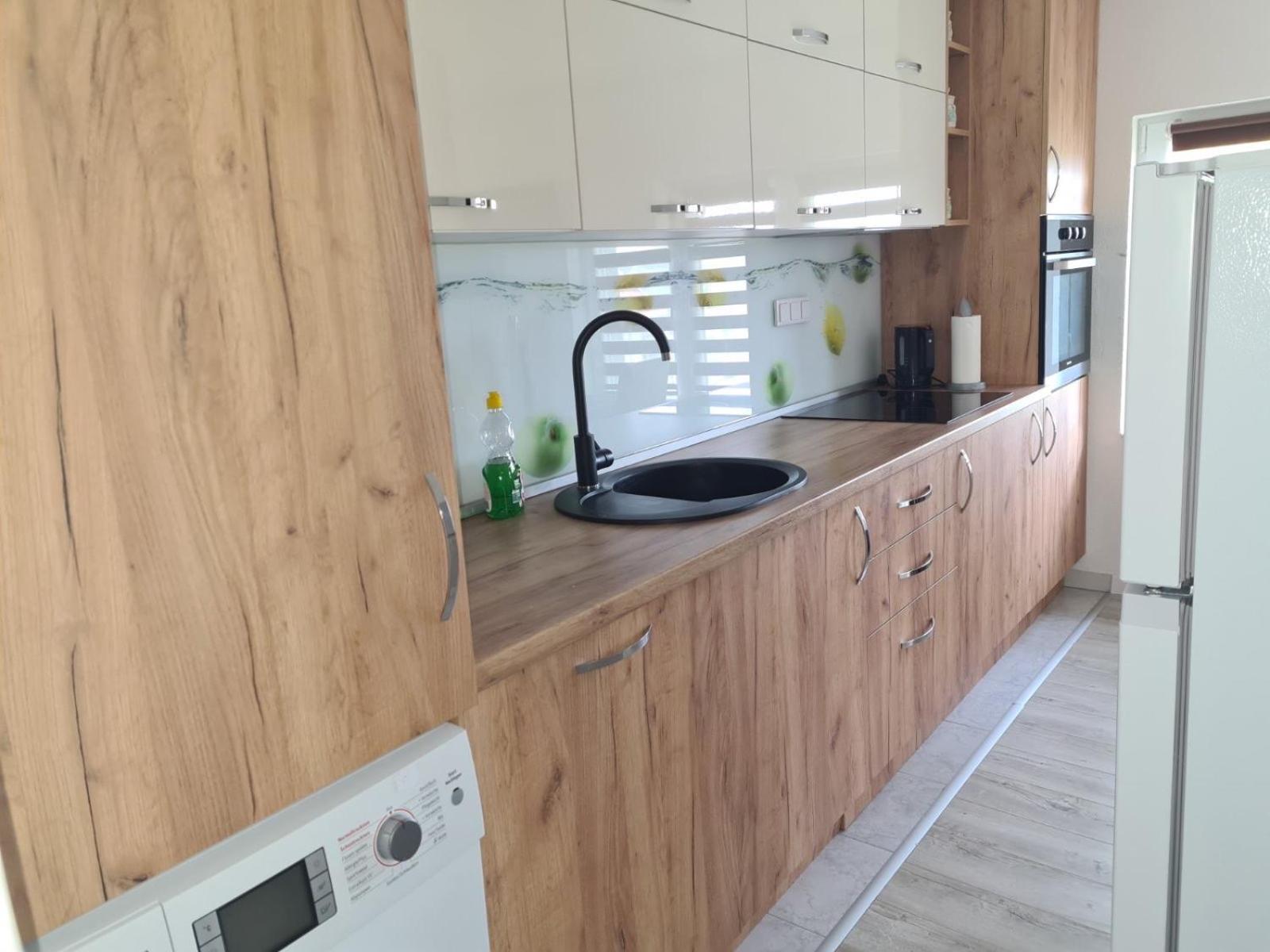 Leki Apartman
