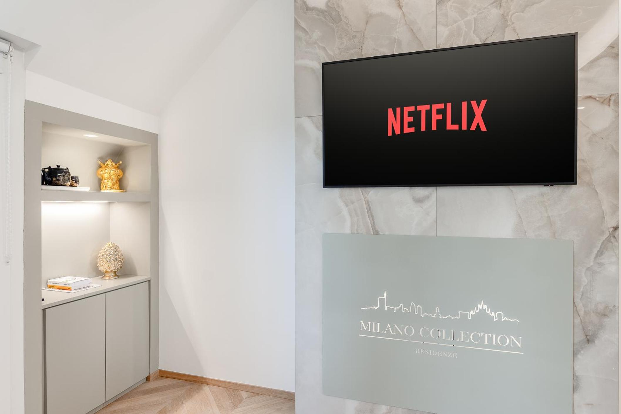 Luxury Skyview Suite - Citylife Apartment - MiCo