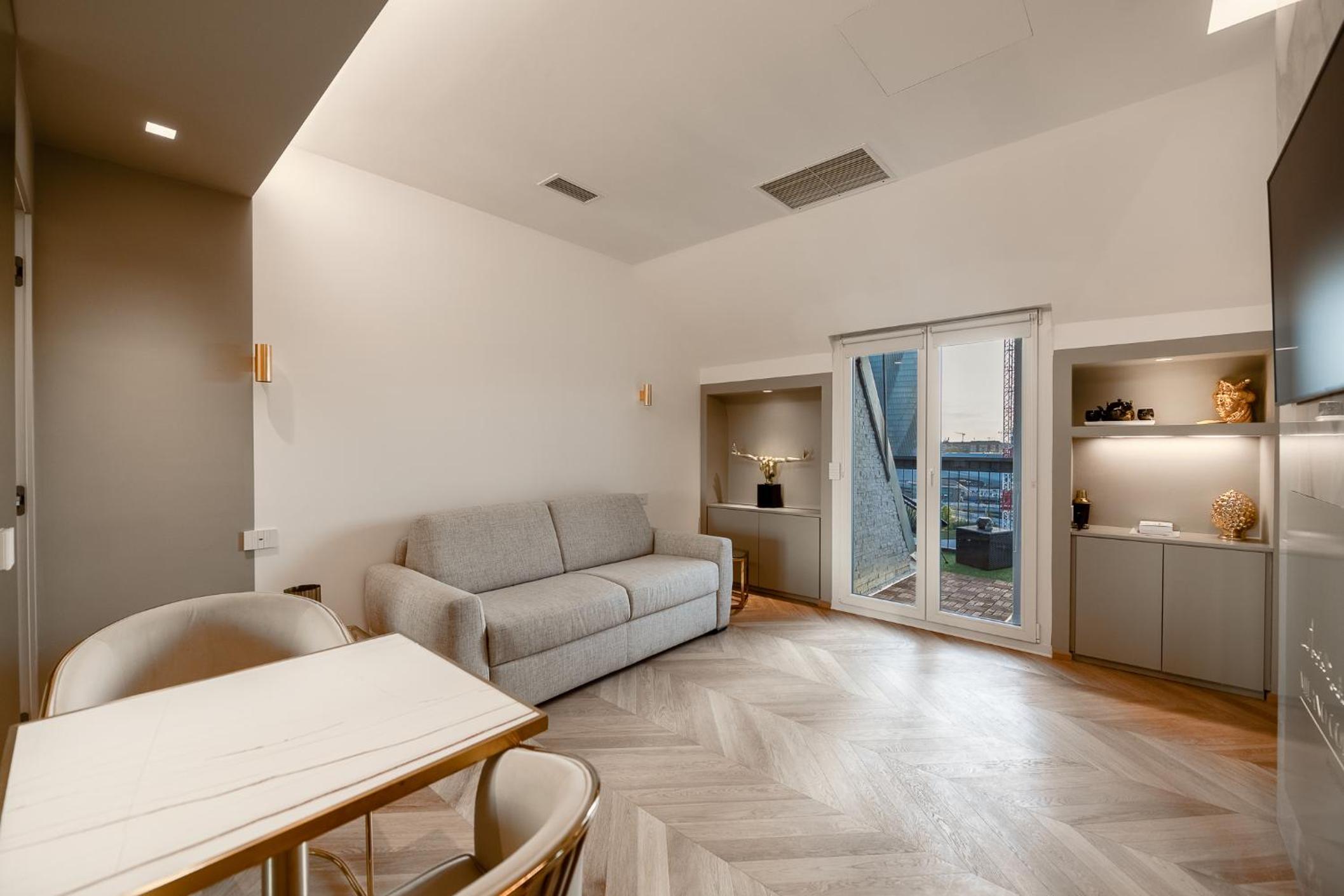Luxury Skyview Suite - Citylife Apartment - MiCo