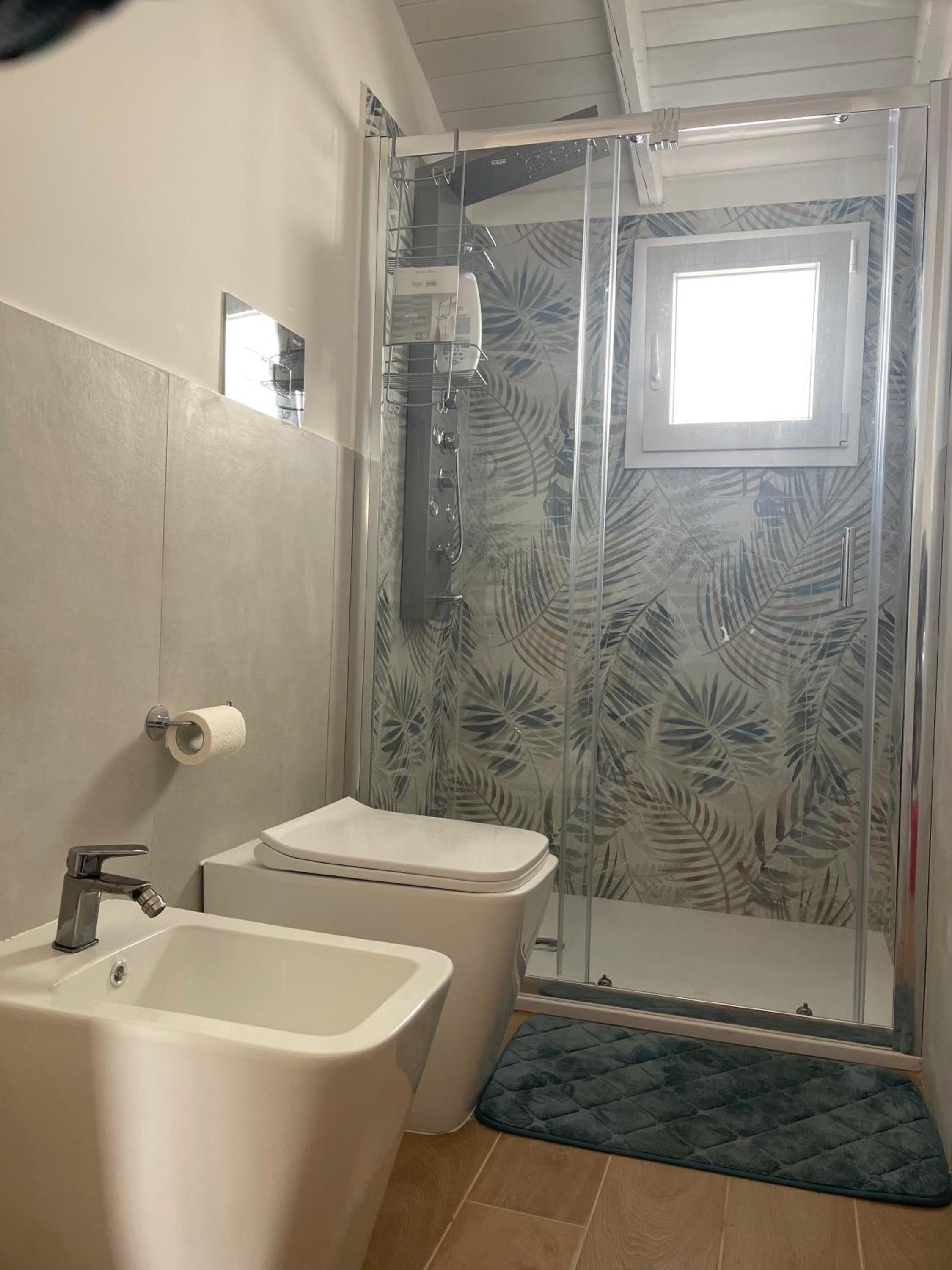 Villa Vittoria en Trappeto — bathroom