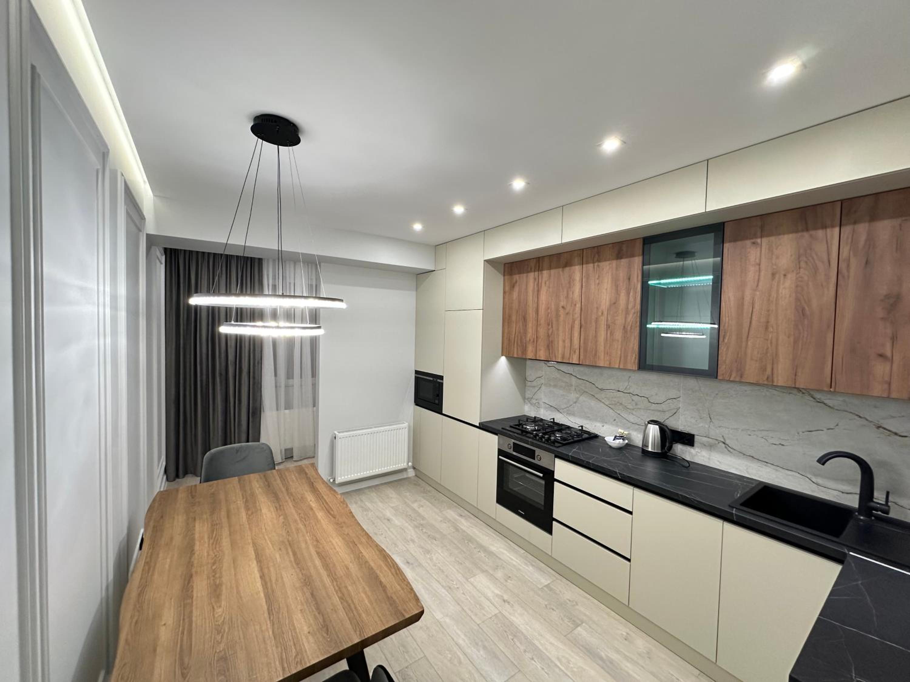 Privat Apartment Ciocana view 3